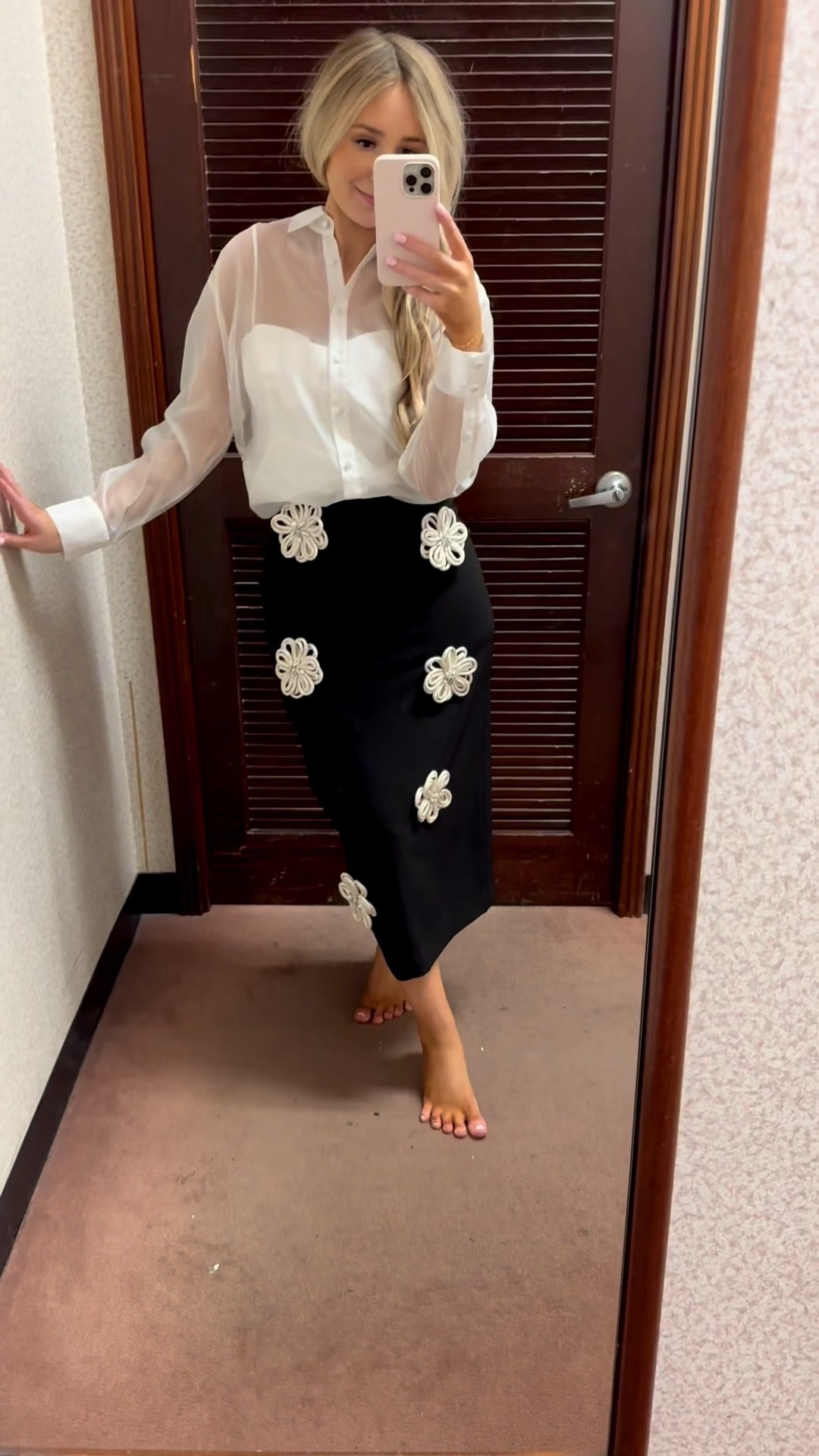 chic holiday office look!

9 to 5 style | dillard’s finds | office style | office outfit | black midi skirt | white button down | sheer button down | holiday party outfit | holiday fashion | christmas party outfit | holiday look | antonio melani 