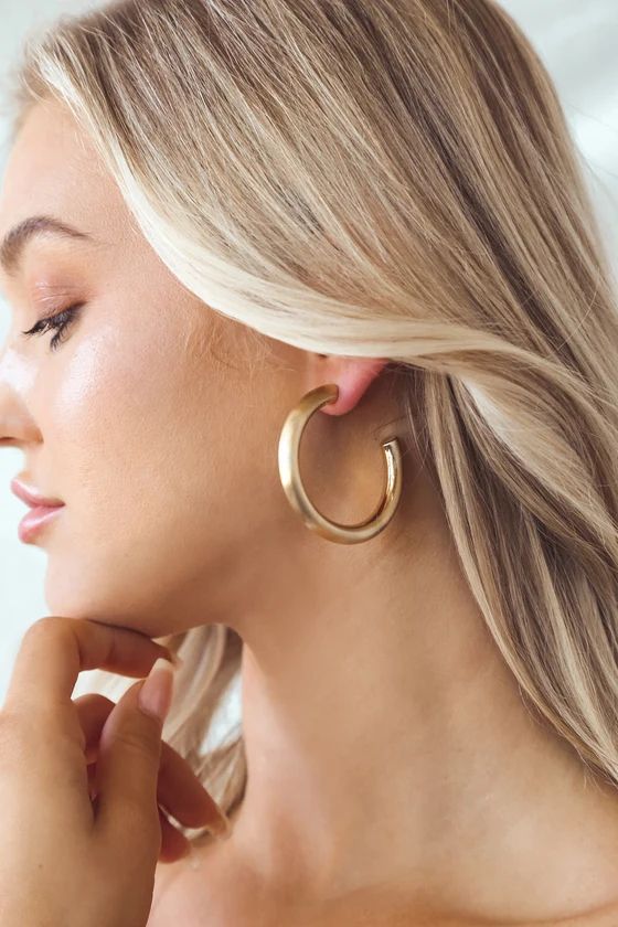Coming Around Brushed Gold Hoop Earrings | Lulus (US)
