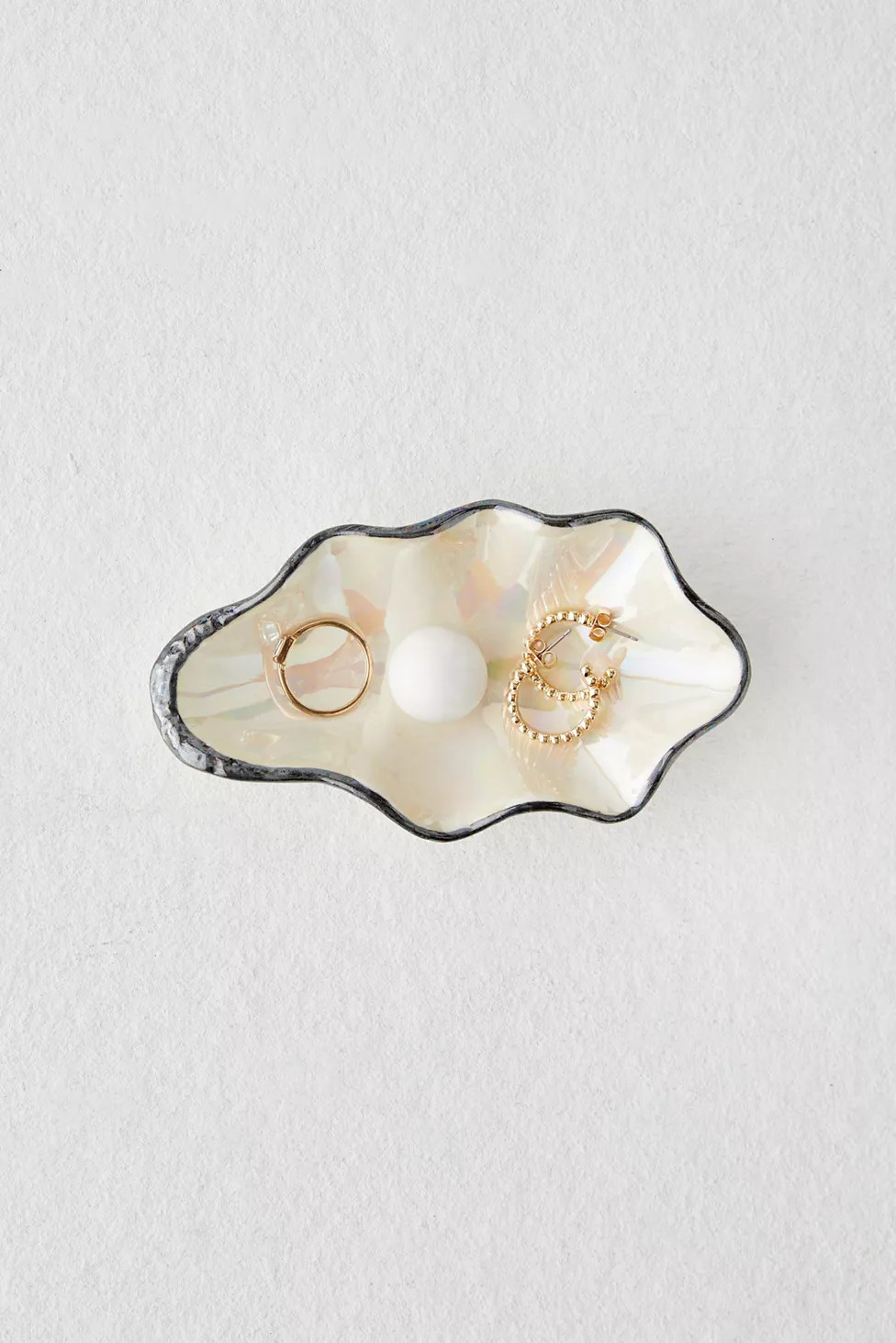 Oyster Catch-All Dish | Urban Outfitters (US and RoW)