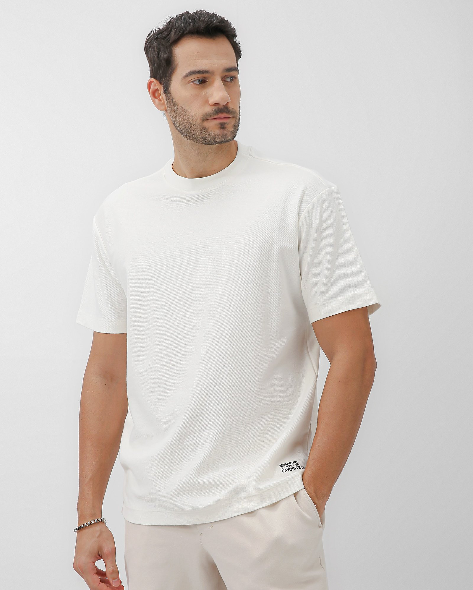 Camiseta masculina white favorite color branca | Original by Riachuelo | Riachuelo (BR)