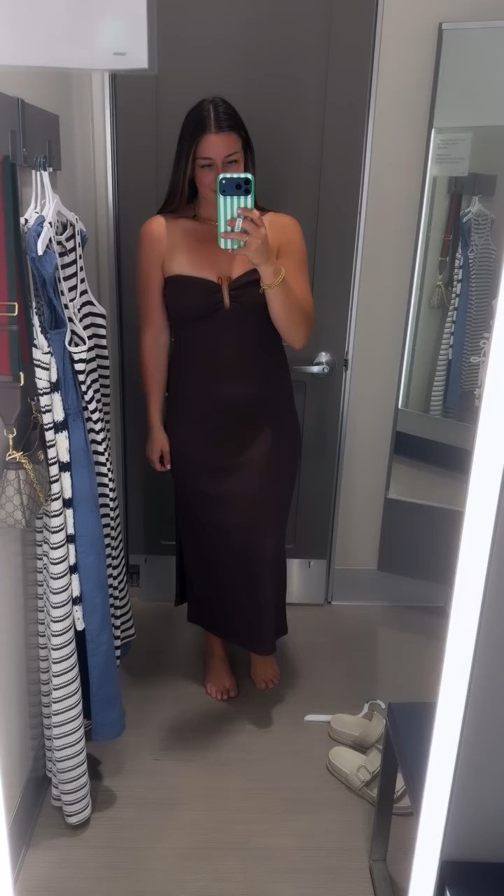 Hello summer 💕 target has some absolutely adorable pieces out that’s perfect this season // comment SHOP for links! 

#targetdoesitagain #targetstyle #summerwear #summerfashion