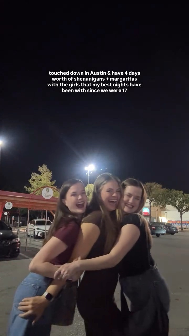 day 20/25 || first (of many) girls weekends for the trio in TX!!! 

#girlsweekend #outfitoftheday #girlsnight #austinTX #whatwewear