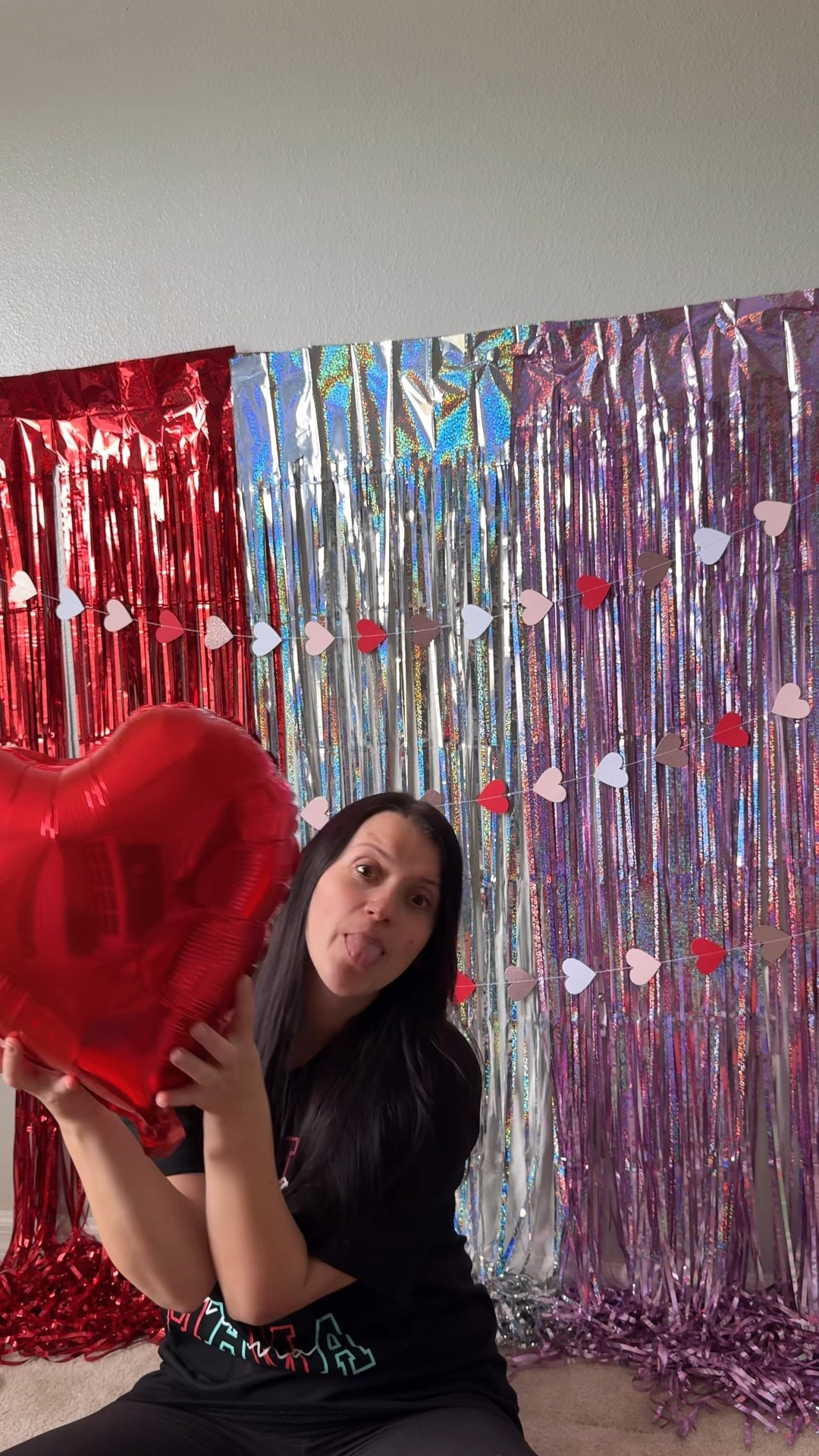 DIY Valentine’s Day photoshoot backdrop #valentinesday #valentinesphotoshoot #valentinesparty #galentines

#LTKKids #LTKParties #LTKSeasonal