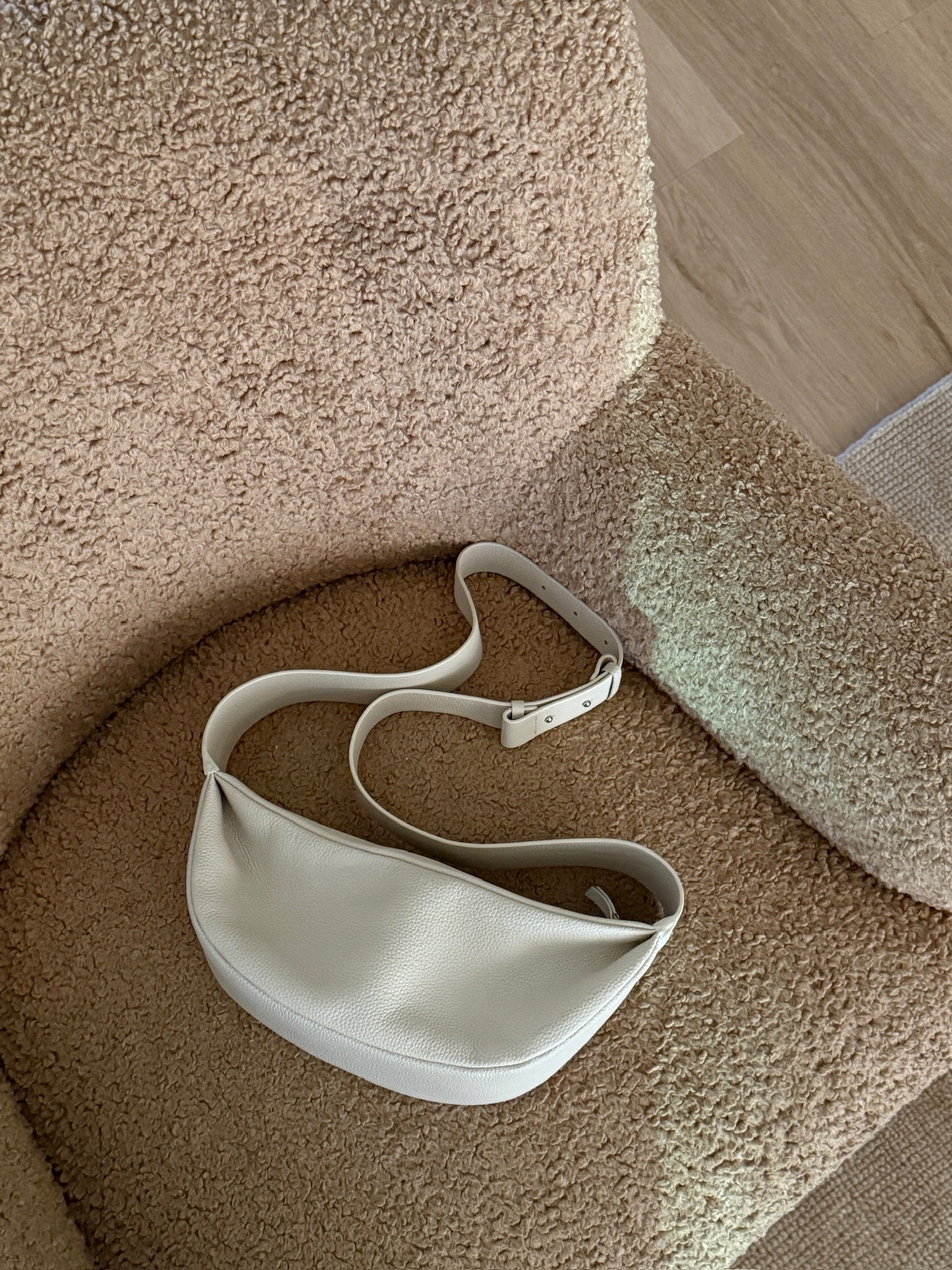 This Amazon bag on repeat!

amazon fashion finds, amazon finds, amazon fashion, amazon deals, amazon favorites 