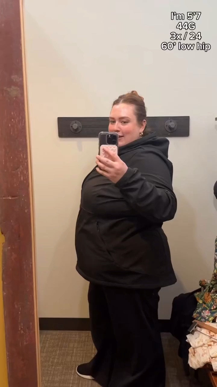Alaskan cruise girls looking for a plus size jacket come to the front!! This one is beautiful, lined, water proof, and goooood coverage down to the booty! We love!  Comment KIMMY and I’ll send it over!