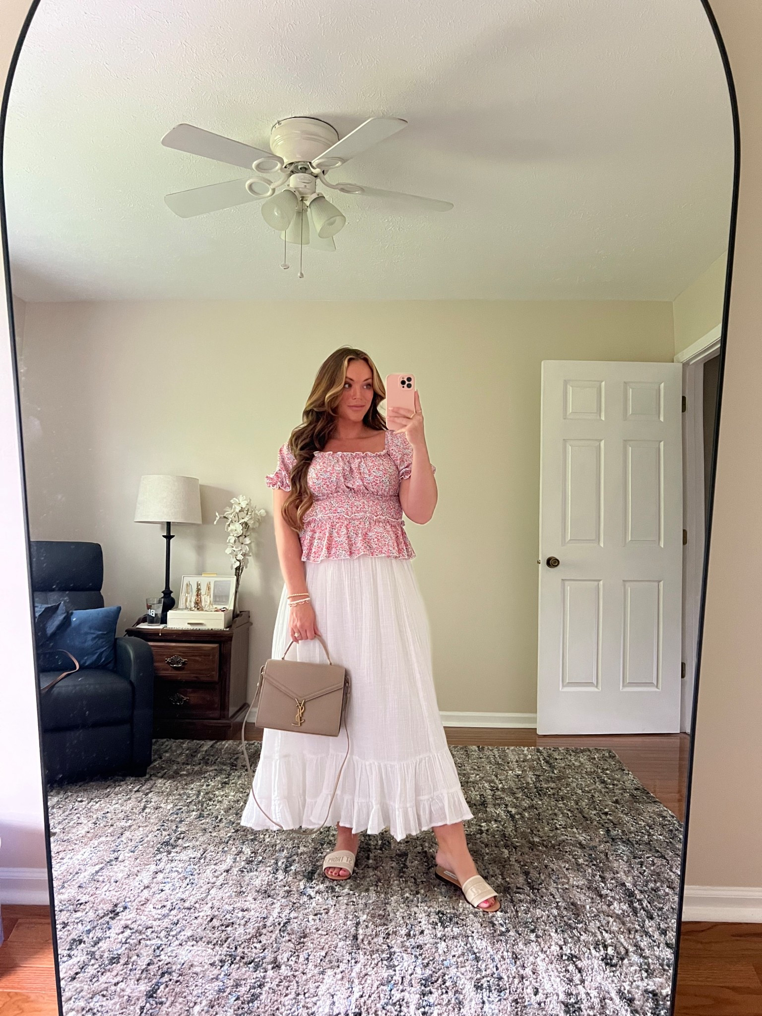 Easy spring outfit 🩷

#LTKSeasonal #LTKMidsize #LTKBump