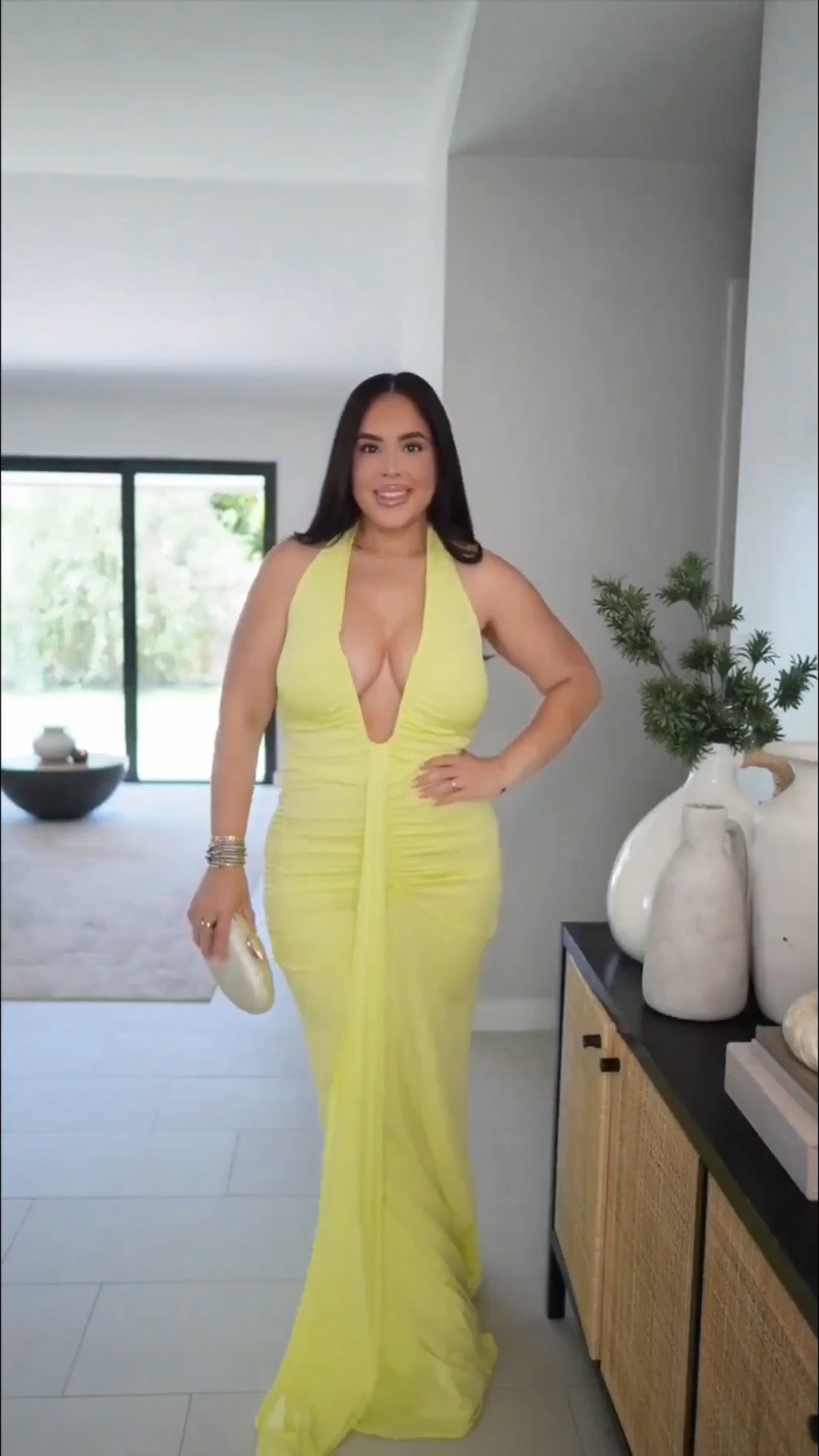 Vacation dinner but make it elevated ✨ Wearing size L in dress and shaper

#LTKgrwm #LTKootd #LTKMidsize