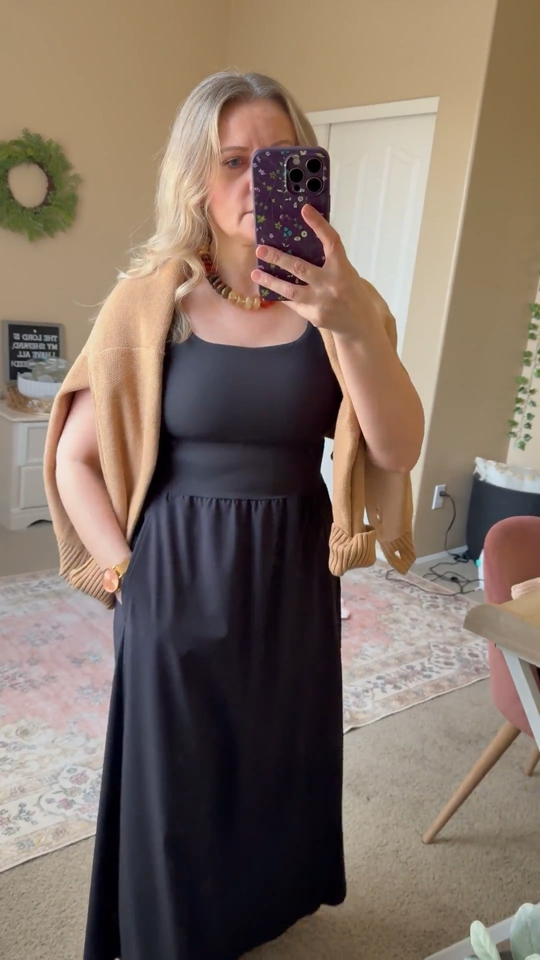 Casual fall outfit idea that’s both cute and comfy. 




All in motion dress, fall cardigan, suede flats

#LTKSeasonal #LTKOver40 #LTKPetite