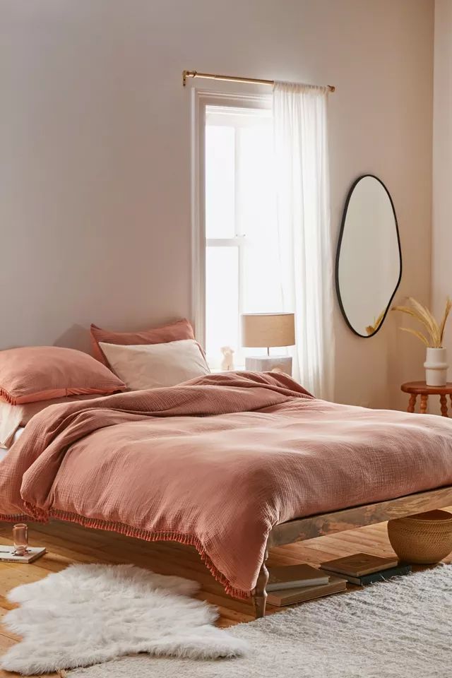 Zadie Embroidered Duvet Cover | Urban Outfitters (US and RoW)