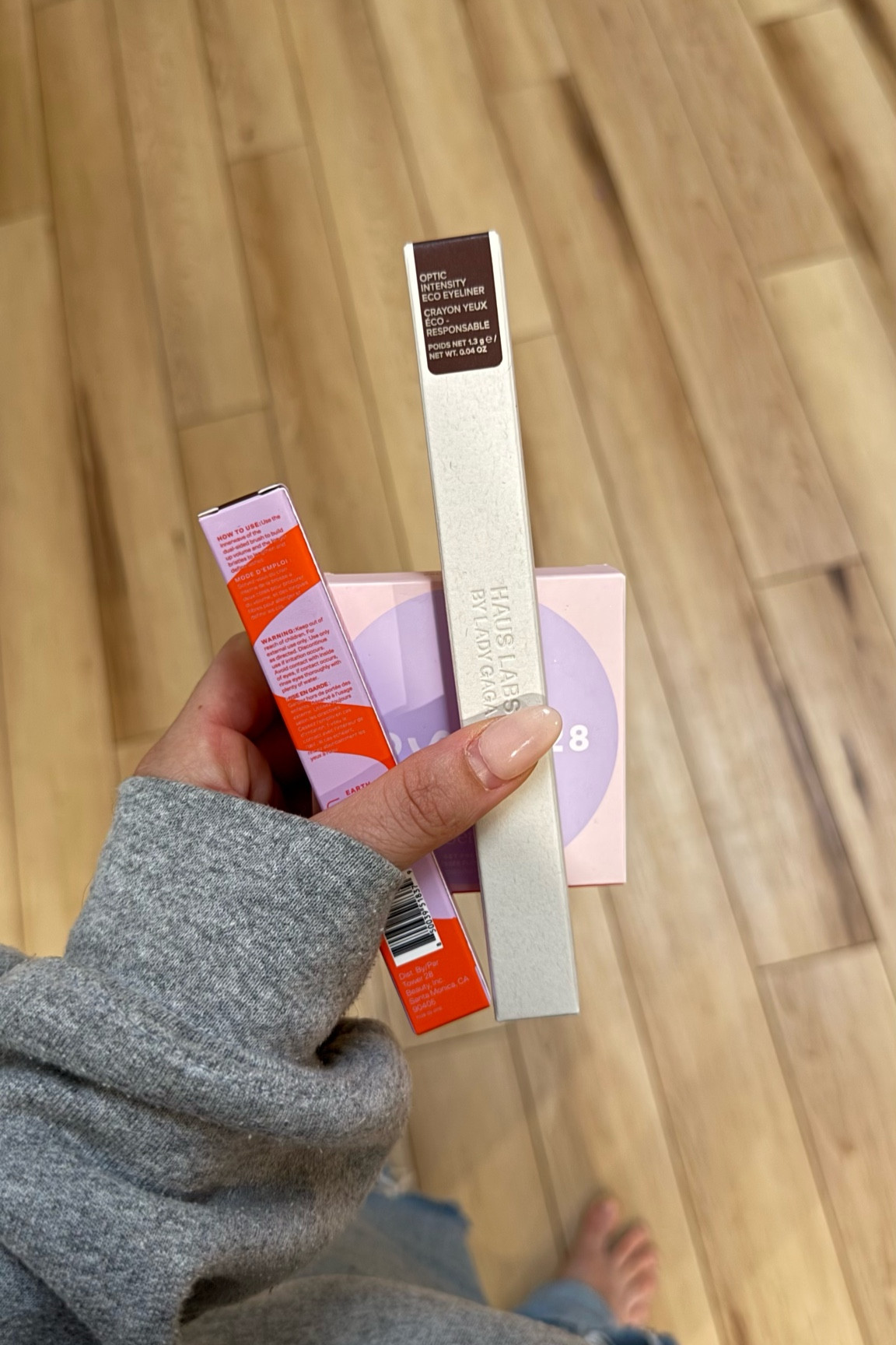 this mascara, blurring powder and eyeliner have become a favorite staple in my make up routine lately! 
color brown in mascara, brown eyeliner and white powder 

 #LTKFindsUnder50 #LTKBeauty