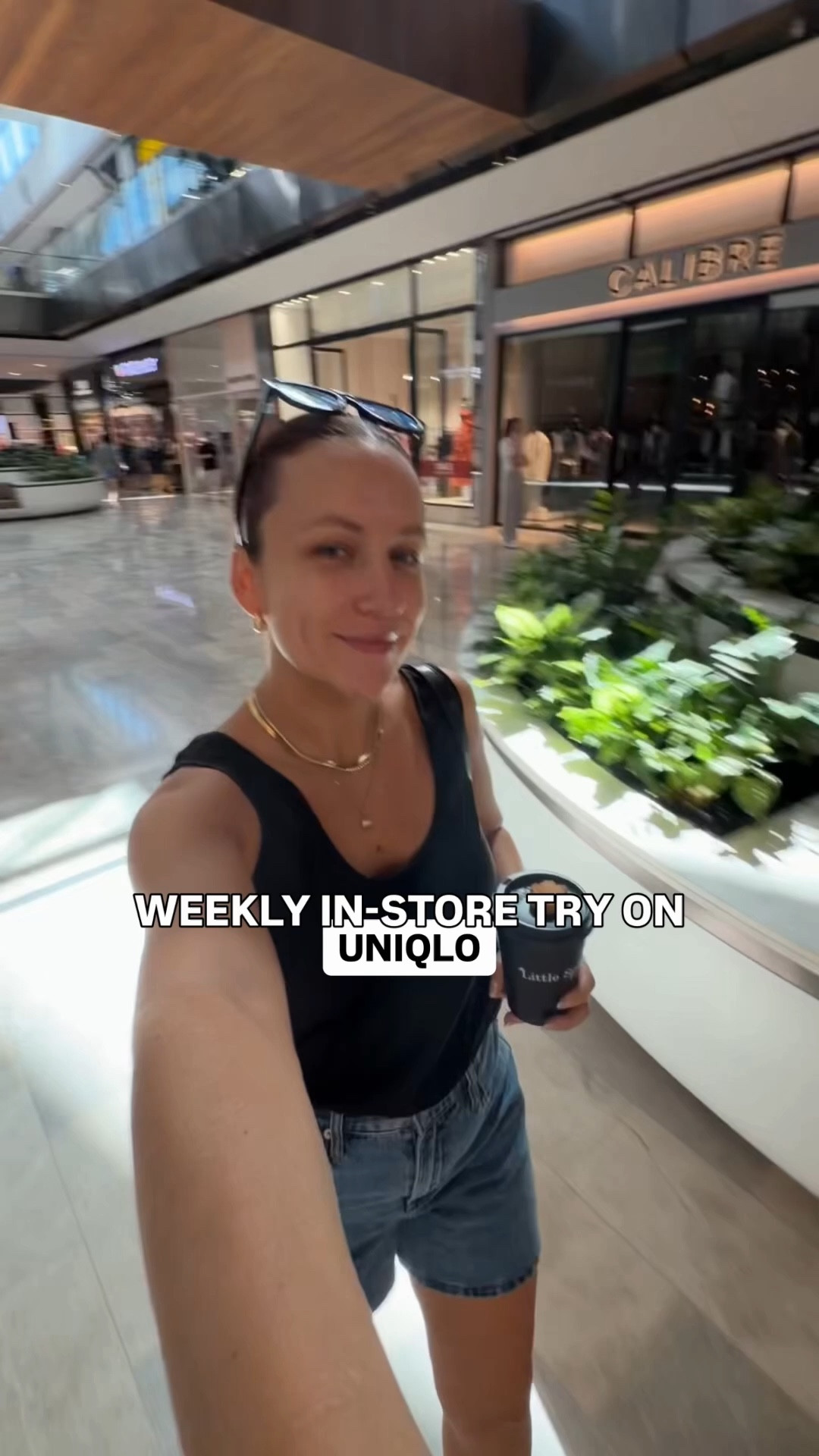 Everything I tried on in Uniqlo! 
I tried size M in the black tee, size S in the grey and ended up taking the small

The barrel pants I'm in a small, and I'm usually a size 10

#LTKgrwm #LTKvlog #LTKootd