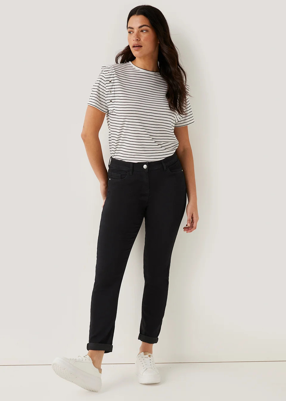 Jolie Black Relaxed Skinny Jeans | Matalan (UK)