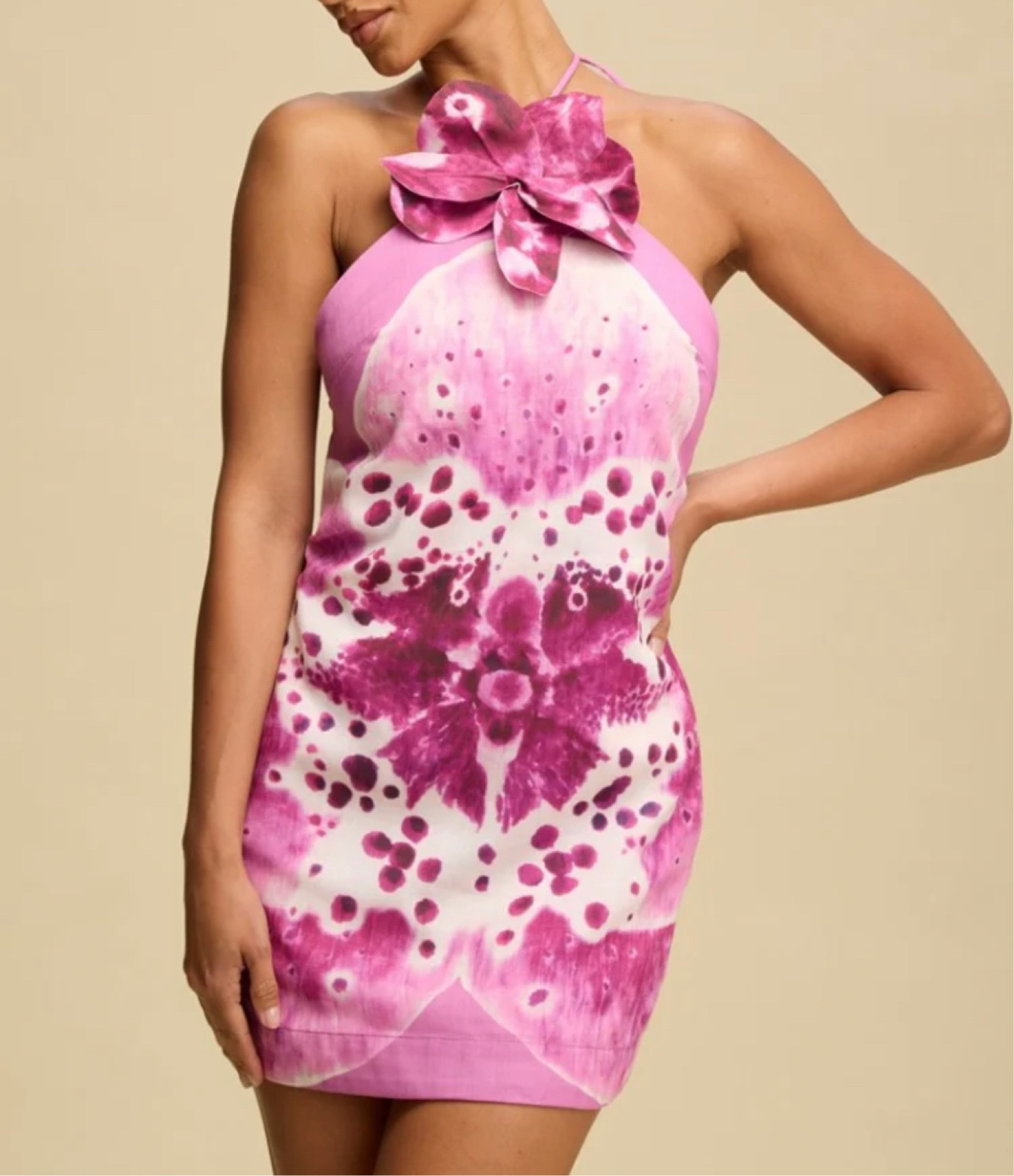 Love this dress for summer vacations. 

#LTKU #LTKParties #LTKTravel