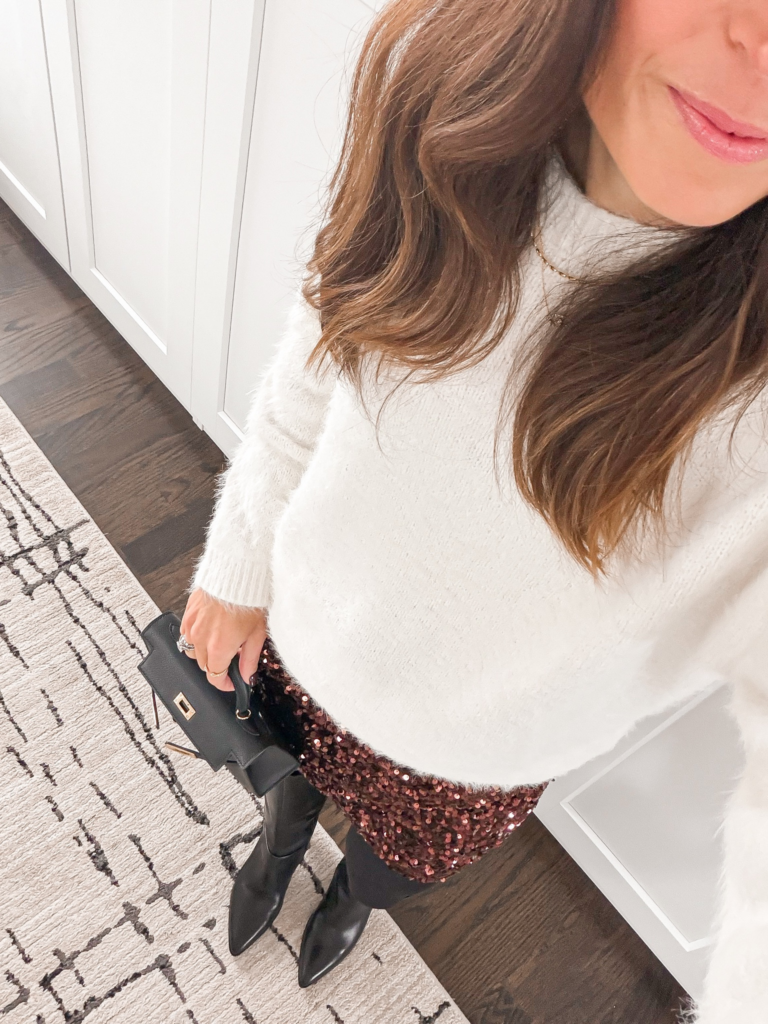 Soft + sparkly is always a yes. This combo is holiday perfection ✨
🔗⬇️


#LTKOver40 #LTKSeasonal #LTKHoliday