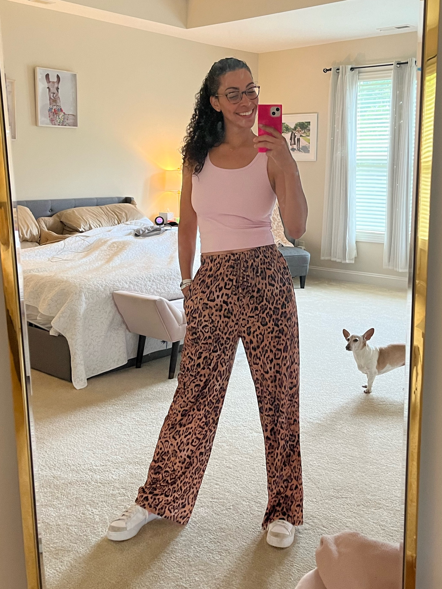 🩷🐆 Obvi I am a big believer in the pj pant trend!