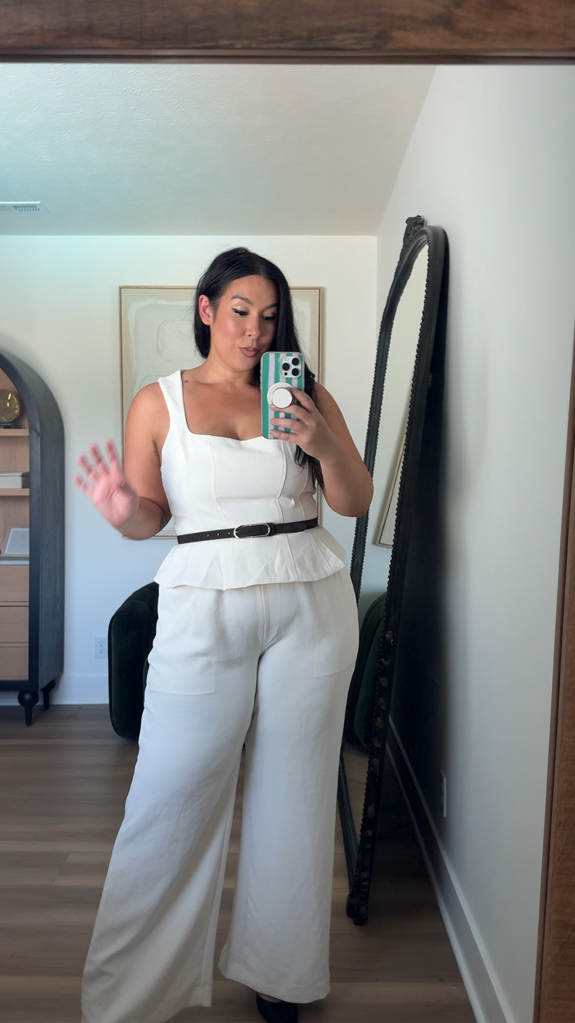 Love this all white look! Tops: XL & 14 Bottoms: XL

aritzia, aritzia lodge pants, aritzia workwear, aritzia favorites, artizia off the shoulder top

#LTKSeasonal #LTKMidsize