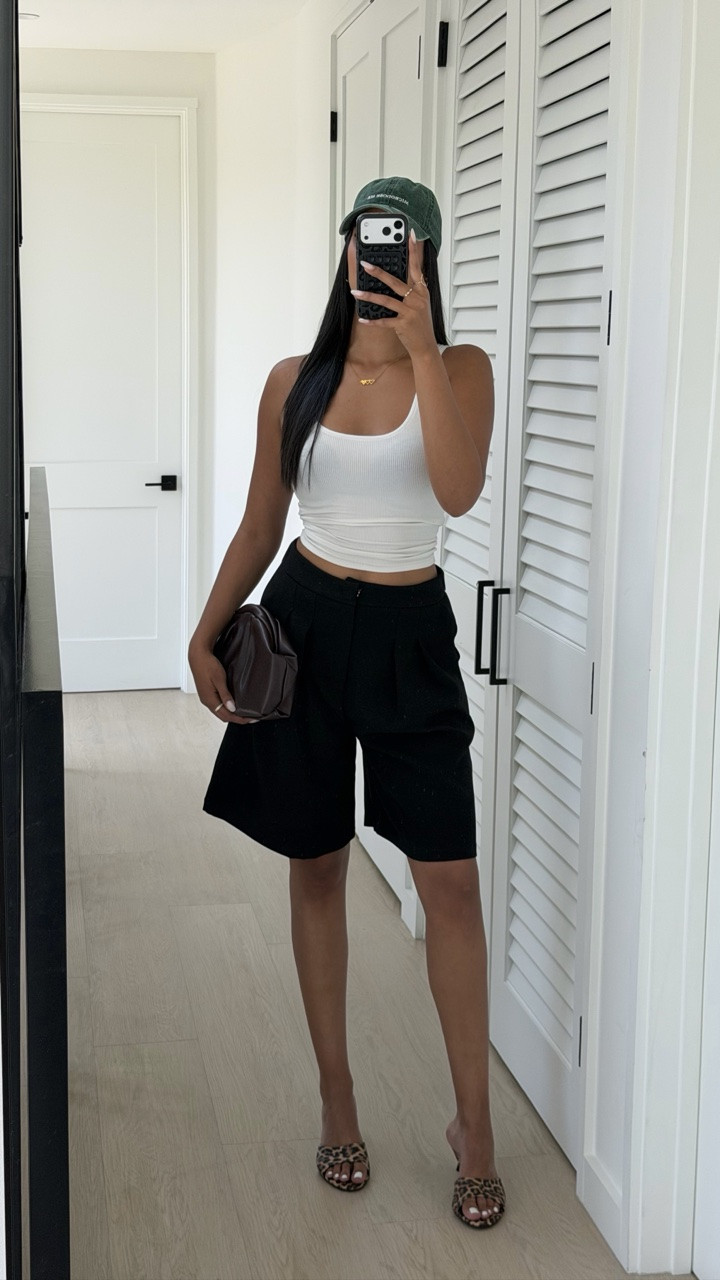 The summer of long shorts🧚🏽‍♀️

#outfitideas #tallgirlstyle #stylediary

#LTKootd #LTKTall #LTKgrwm