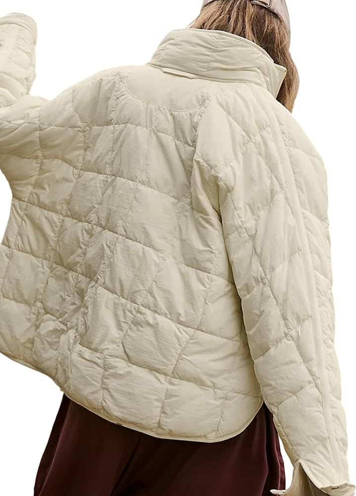 TBETNE Women's Lightweight Oversized Down Coat Long Sleeve Zip Packable Puffer Jacket Warm Short ... | Amazon (US)