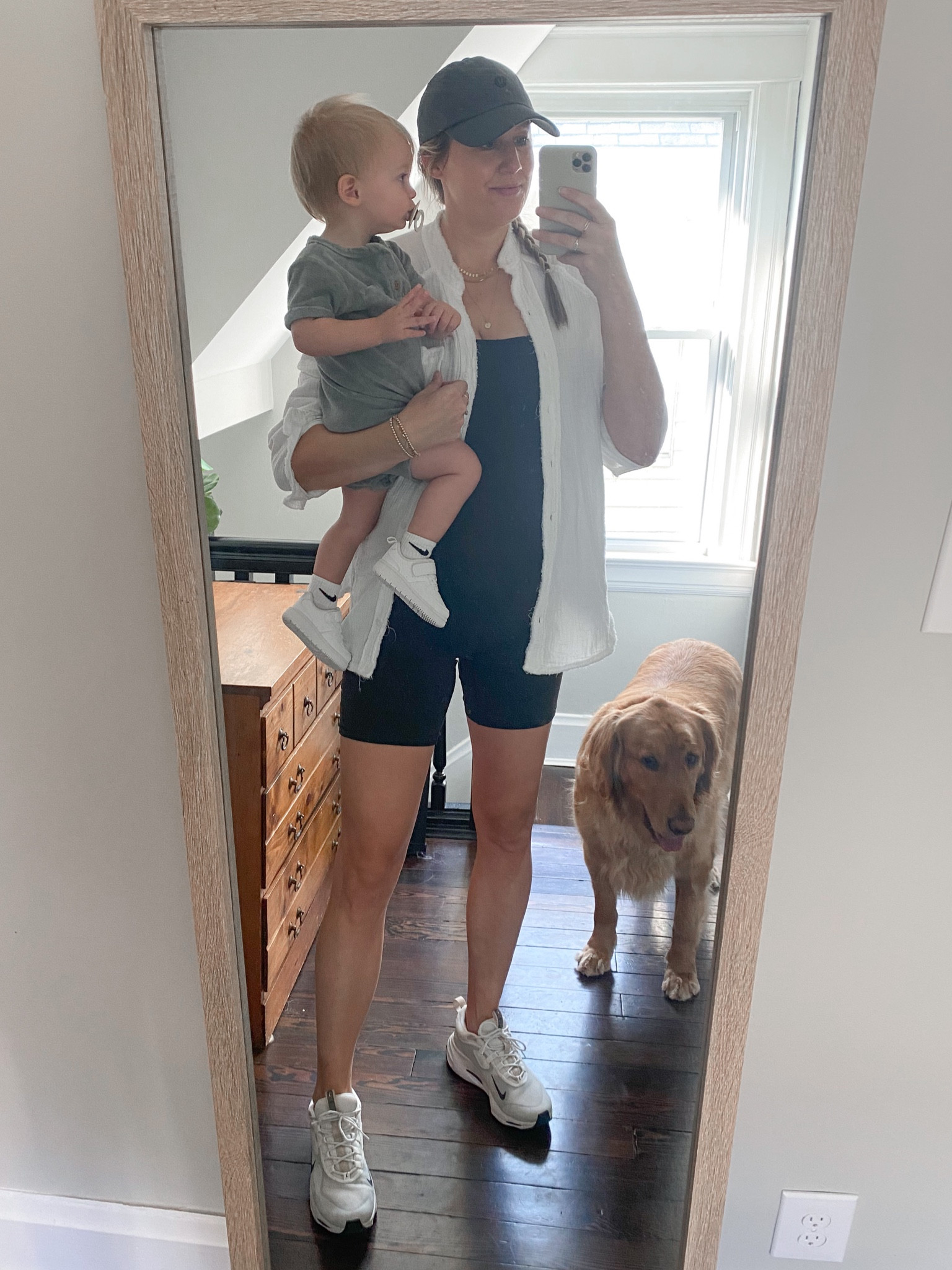 Bump friendly coffee run outfit. Shirt and hat are both on sale! 

#LTKsalealert #LTKbaby #LTKbump