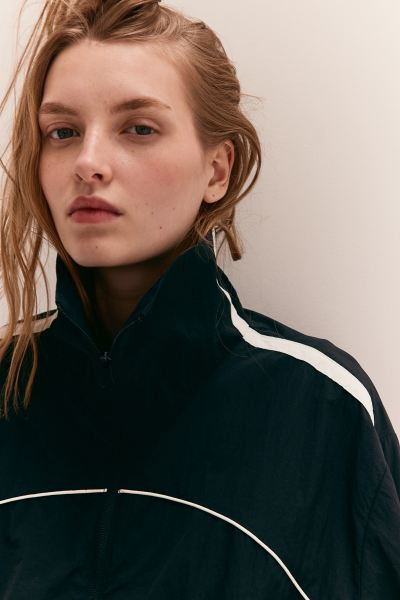Cropped Windbreaker - Black - Ladies | H&M US | H&M (US + CA)