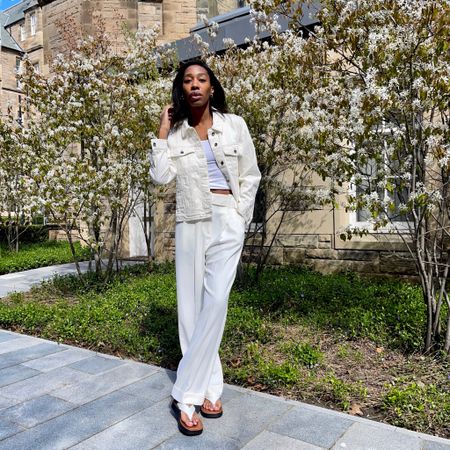 A Spring look that I love but might struggle to keep clean 🫣🤍

#LTKstyletip #LTKunder50 #LTKSeasonal