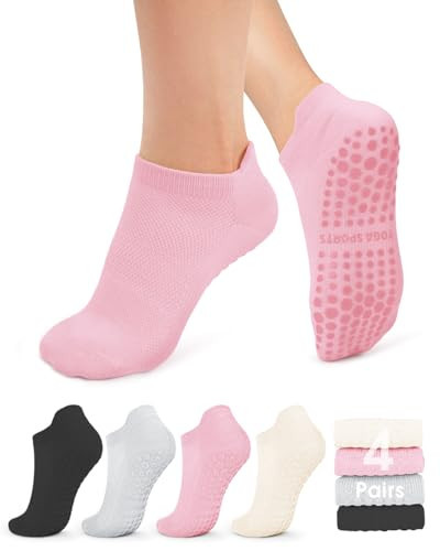 yeuG Pilates Socks with Grips for Women Non Slip Grip Socks for Yoga, Barre, Hospital Grippy Ankle Socks Womens Gifts | Amazon (US)