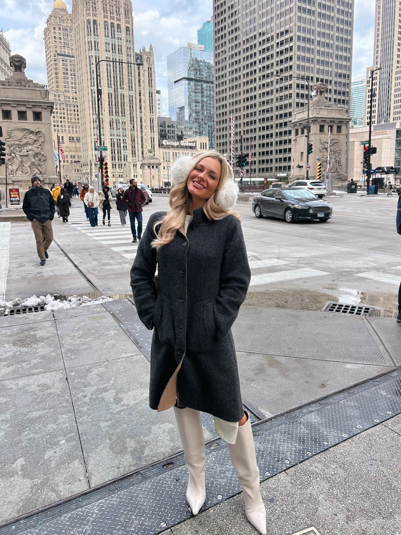 🏙️❄️🤍💫

#LTKSeasonal #LTKdayinmylife #LTKTravel