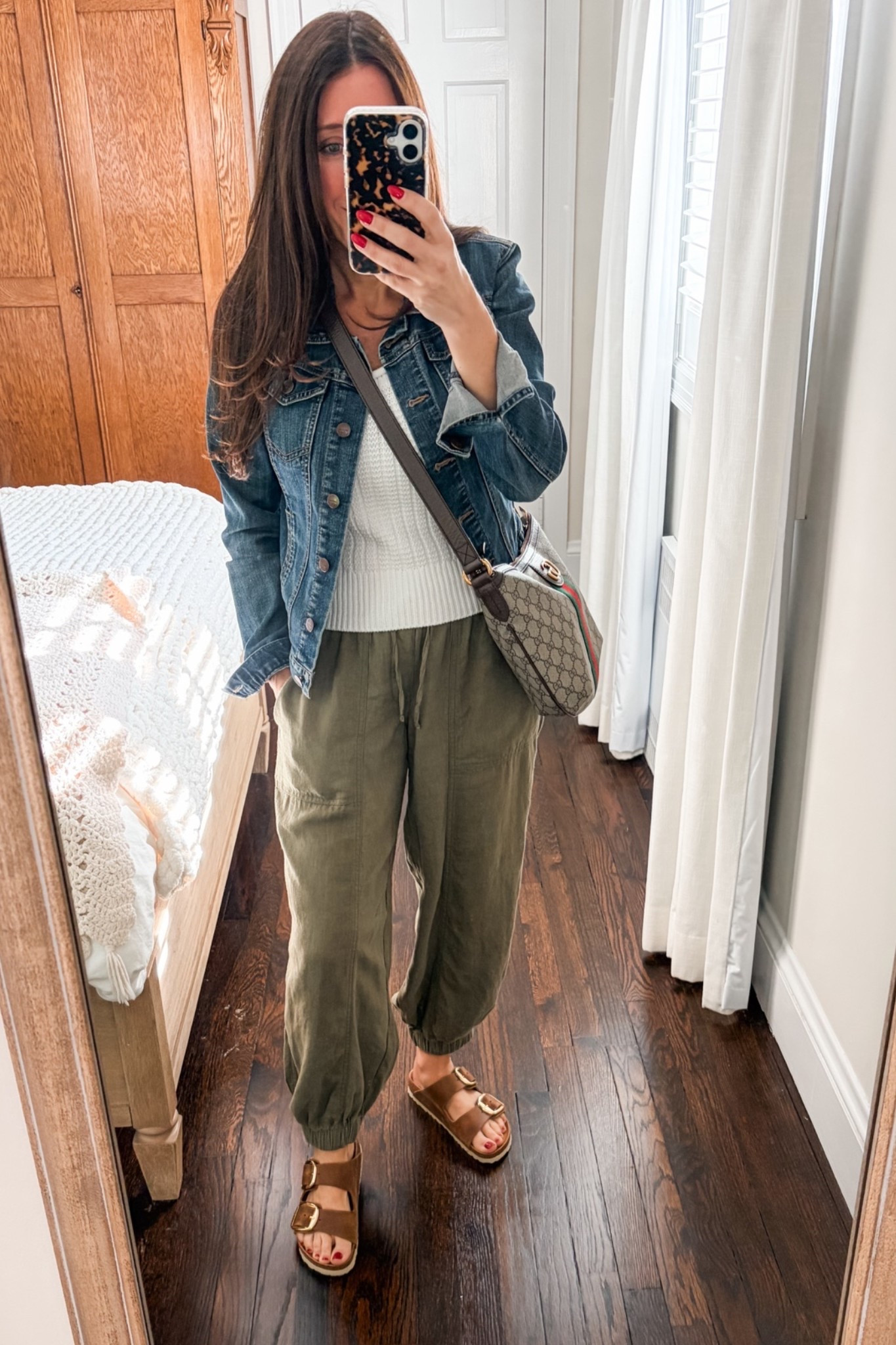 I received so many compliments on these Old Navy pants today.  So light and comfortable.   I am wearing an xs petite

#LTKootd #LTKPetite