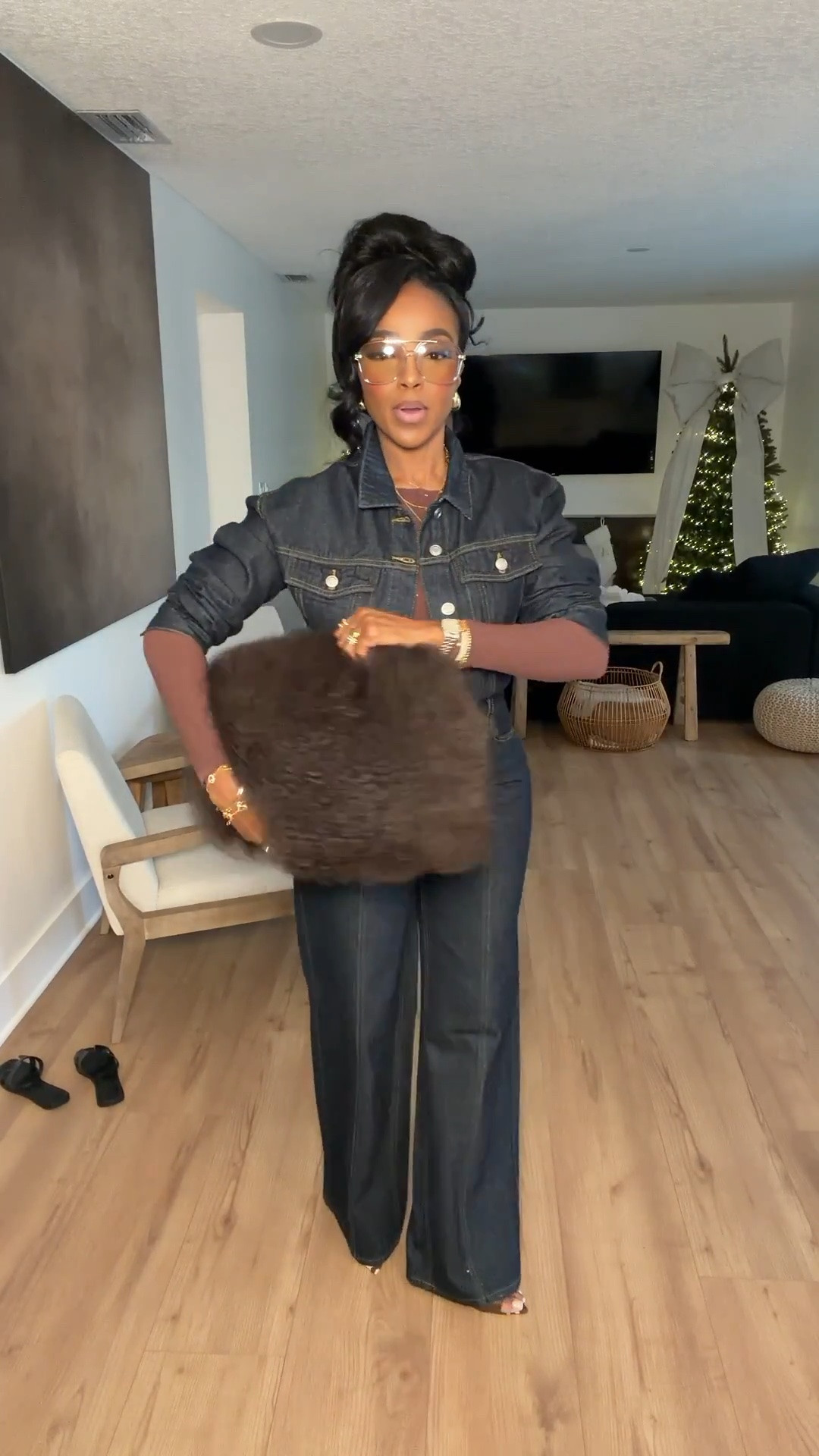 Denim on denim, but make it FALL 😮‍💨🤎

Comment “DENIM” and I’ll DM you the outfit details 💌

The wide-leg denim, layered chocolate brown + statement accessories make this whole look. Easy, elevated and SO good for fall.

🔗 Direct link: [INSERT URL]

All links are always in my bio ✨

denim on denim outfit, fall outfit ideas, wide leg jeans, chocolate brown outfit, elevated casual style

#FallOutfits #DenimStyle