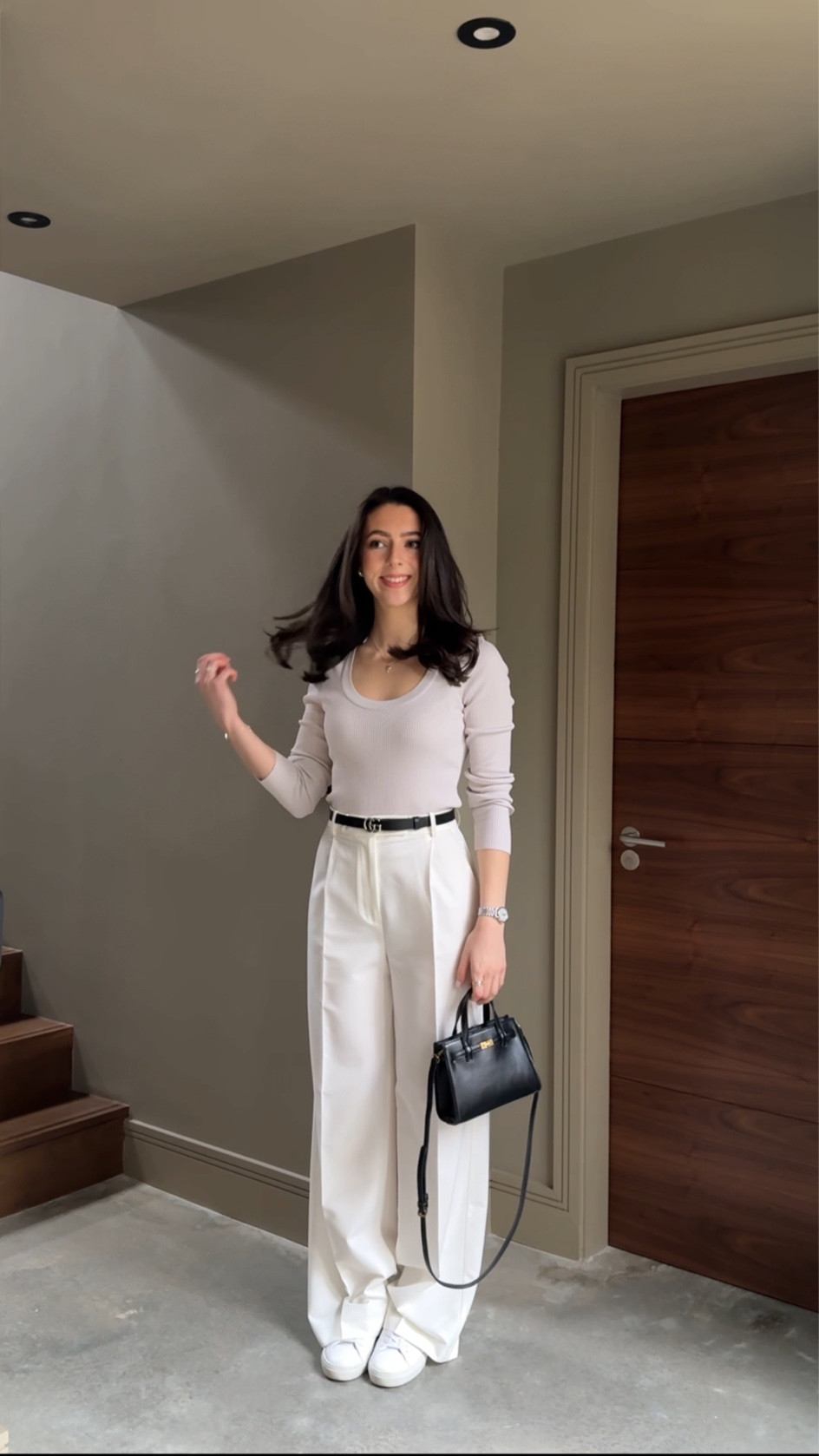 Minimal outfit, capsule wardrobe, H&M, Cotton On, ASOS, neutral outfit, Mango, black bag, brunch outfit, tailored trousers 

#LTKMostLoved #LTKstyletip #LTKeurope