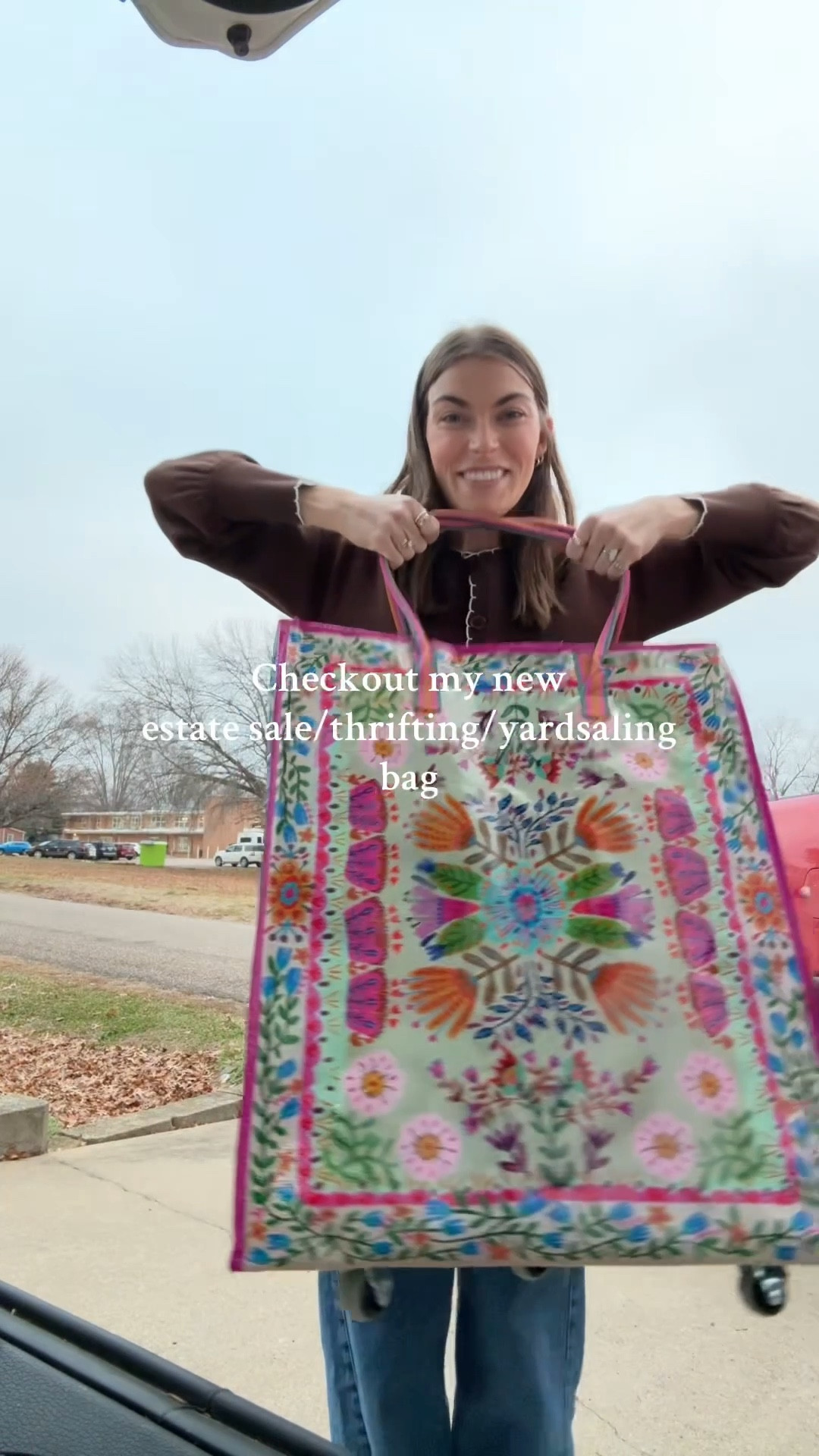 This is the XL!!! I’m obsessed and can’t wait to get back to the thrift  

#LTKmomlife #LTKdayinmylife #LTKFindsUnder100