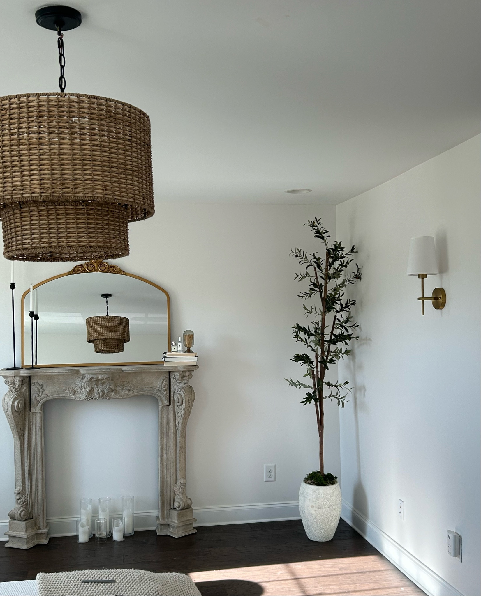 The small details we added to our room that made such a big difference😍

#LTKGiftGuide #LTKfindsunder100 #LTKhome