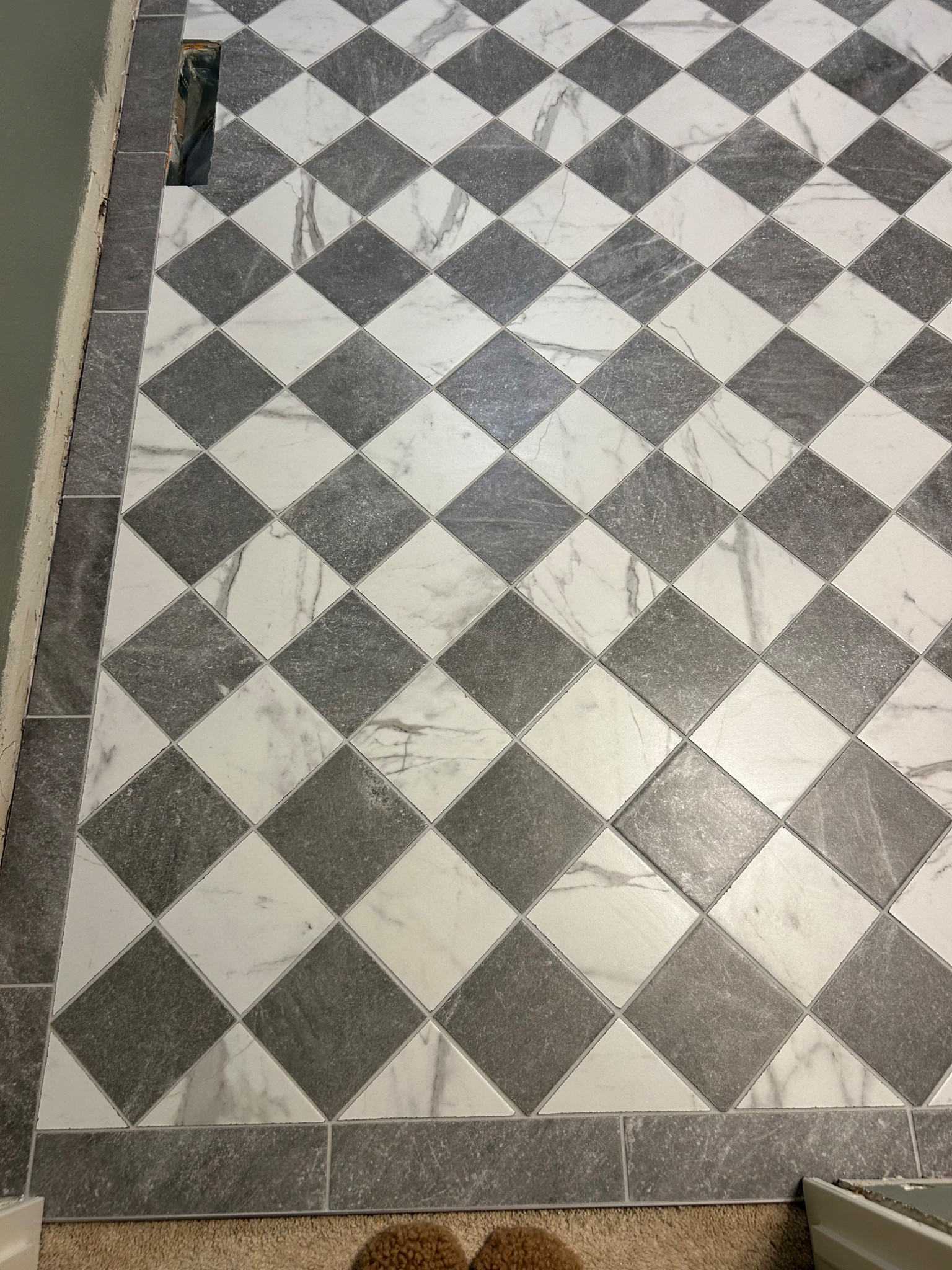 Bathroom floor is done ✅

Lowes
Tile floor
Grout
Schluter
Kids bathroom
Fun pattern
Tween

#liketkit
@liketk.it


#LTKHome