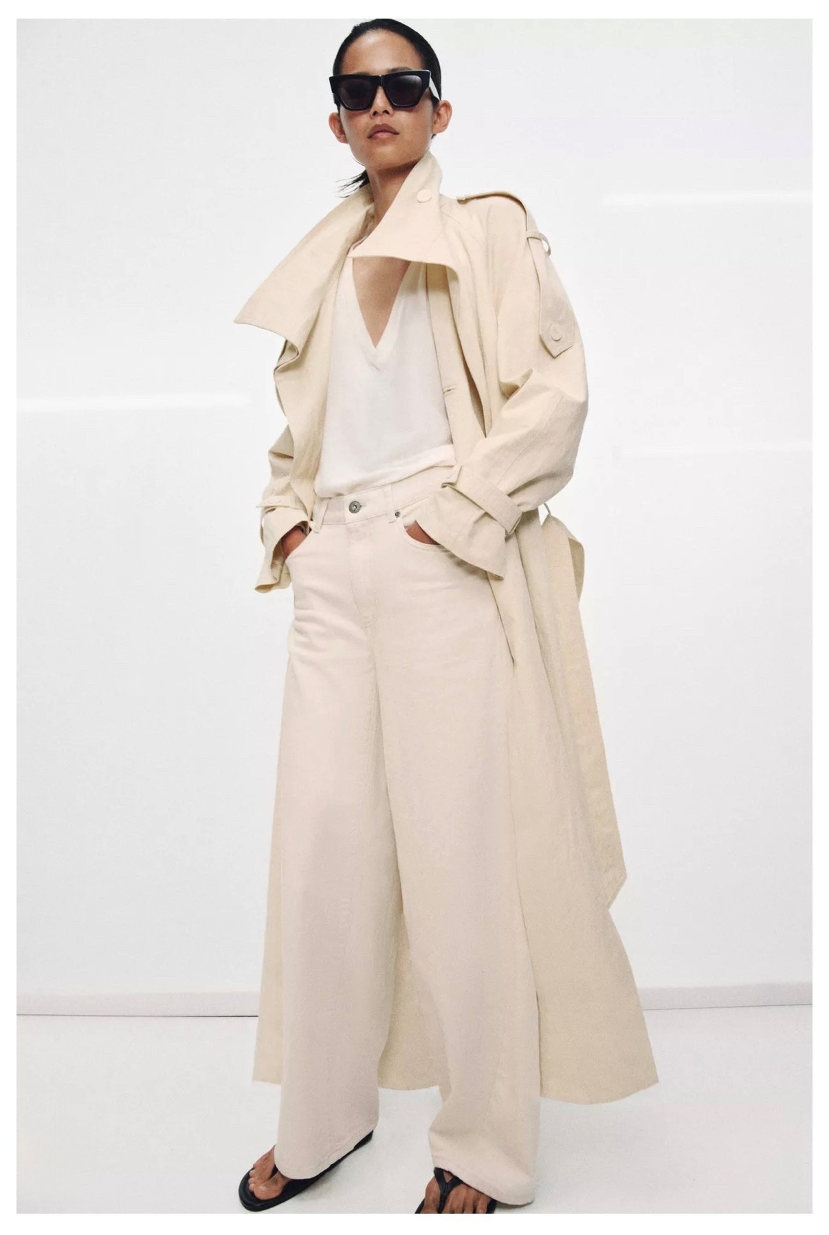 Find of the day 🔎

This Zara trench, love the shape and style, colour is so nice for spring and it’s lined with 100% cotton so it’ll be breathable and comfortable to wear into summer x 

#LTKSpringSale #LTKootd