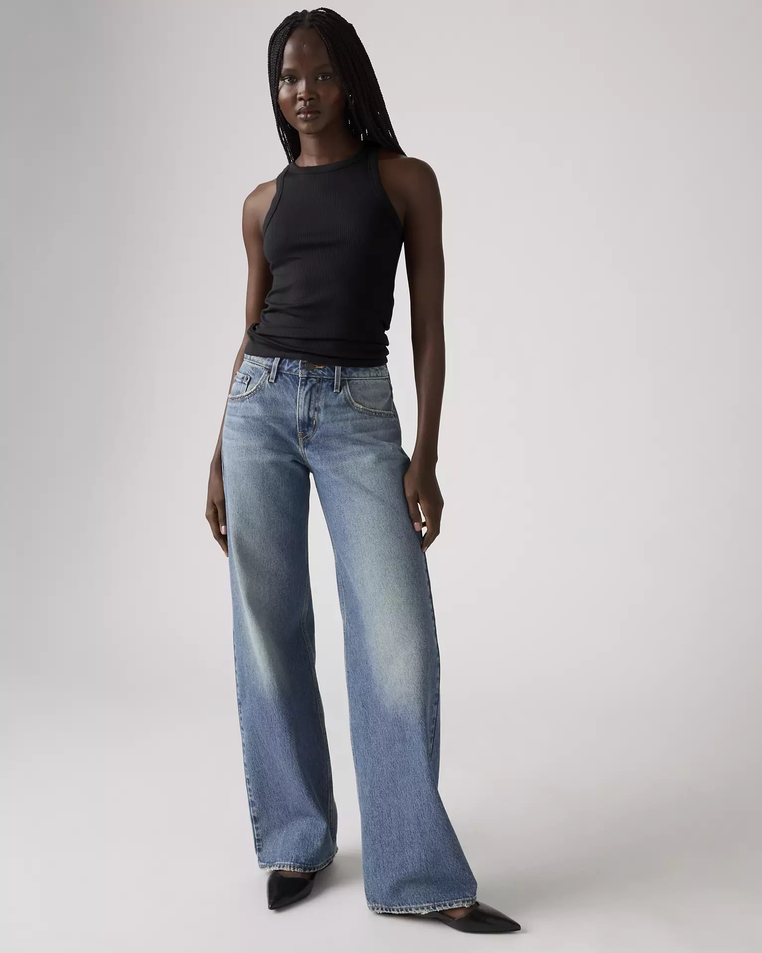 Levi’s 30% off SITEWIDE!!!

#LTKOver40 #LTKSaleAlert #LTKootd