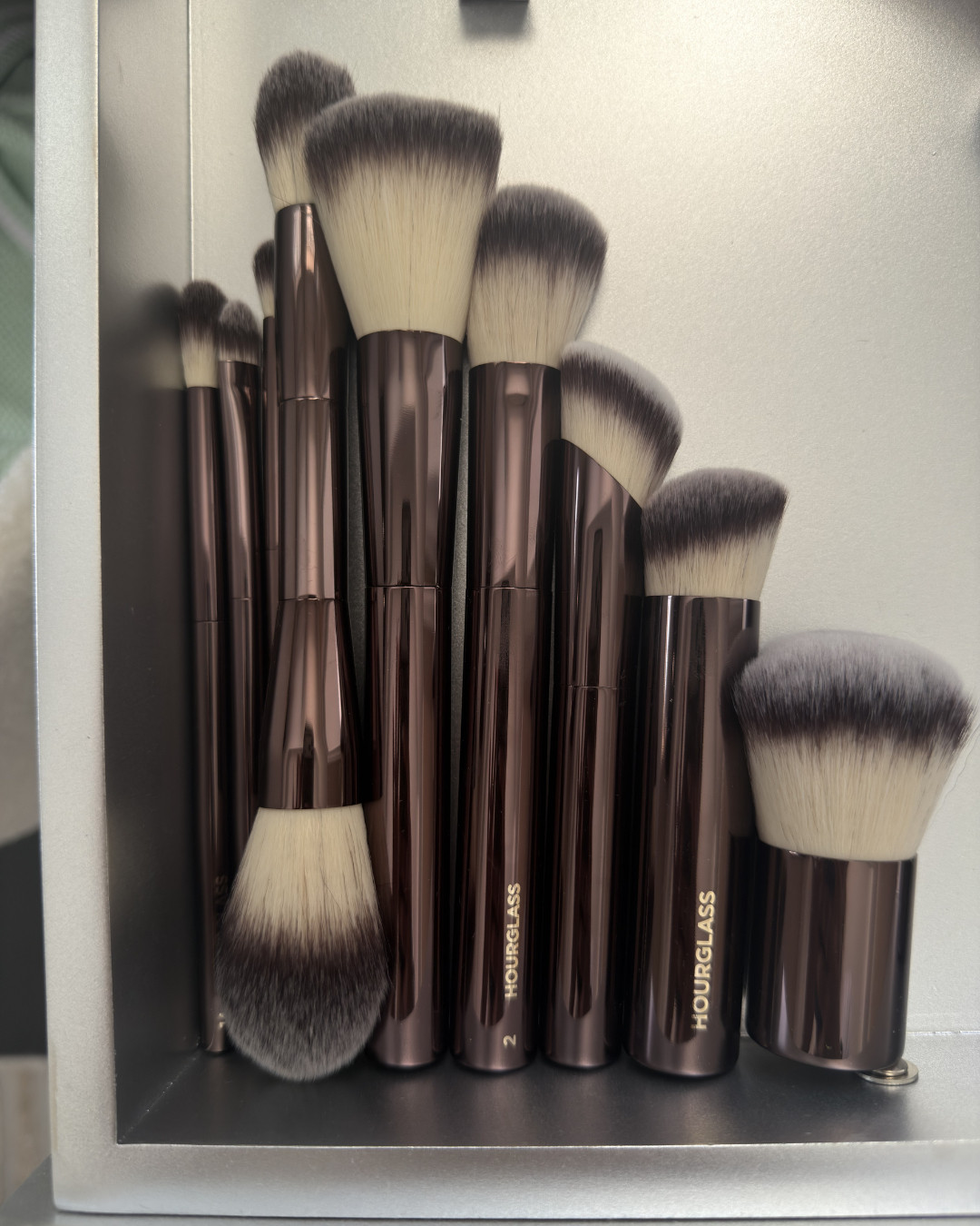 makeup upgrade you actually feel 🤎

these Hourglass Cosmetics brushes are next-level — insanely soft, blend like a dream, and make your makeup look seamless with way less effort

once you try them… you get it

all linked now on my LTK — follow me for more recos!

 

 #LTKselfcare #LTKstorytime #LTKBeauty