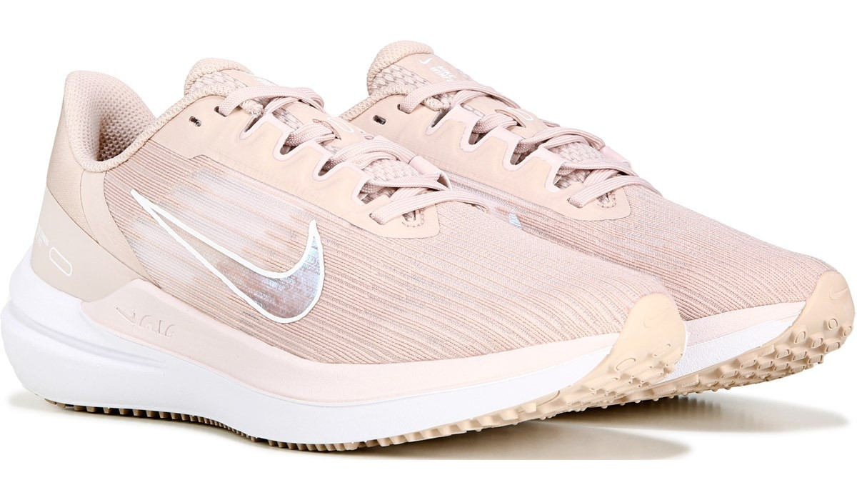 Nike | Famous Footwear