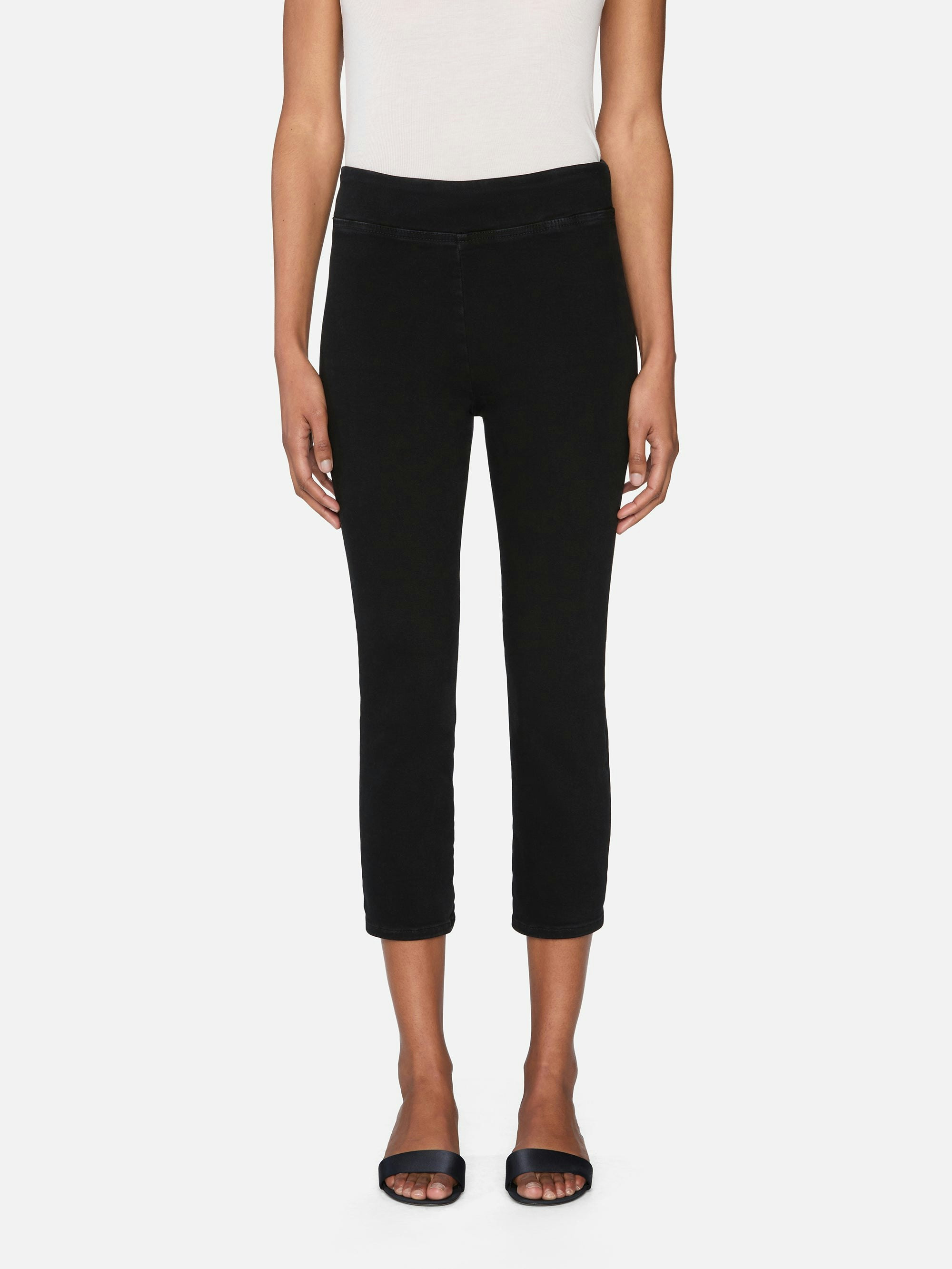 Jetset Weekend Capri -- Sheen Noir | Frame Denim