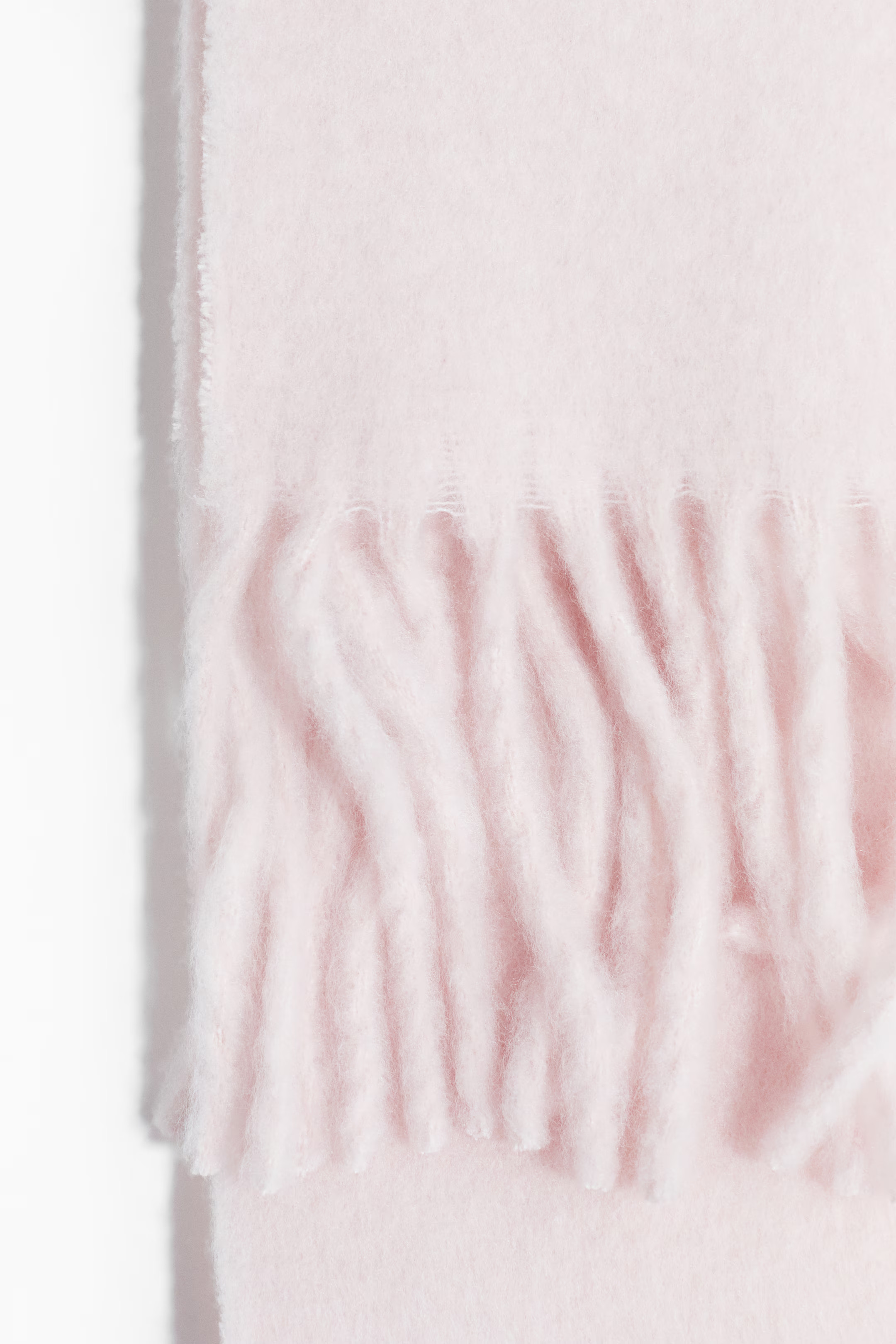 Fluffy Scarf | H&M (US + CA)