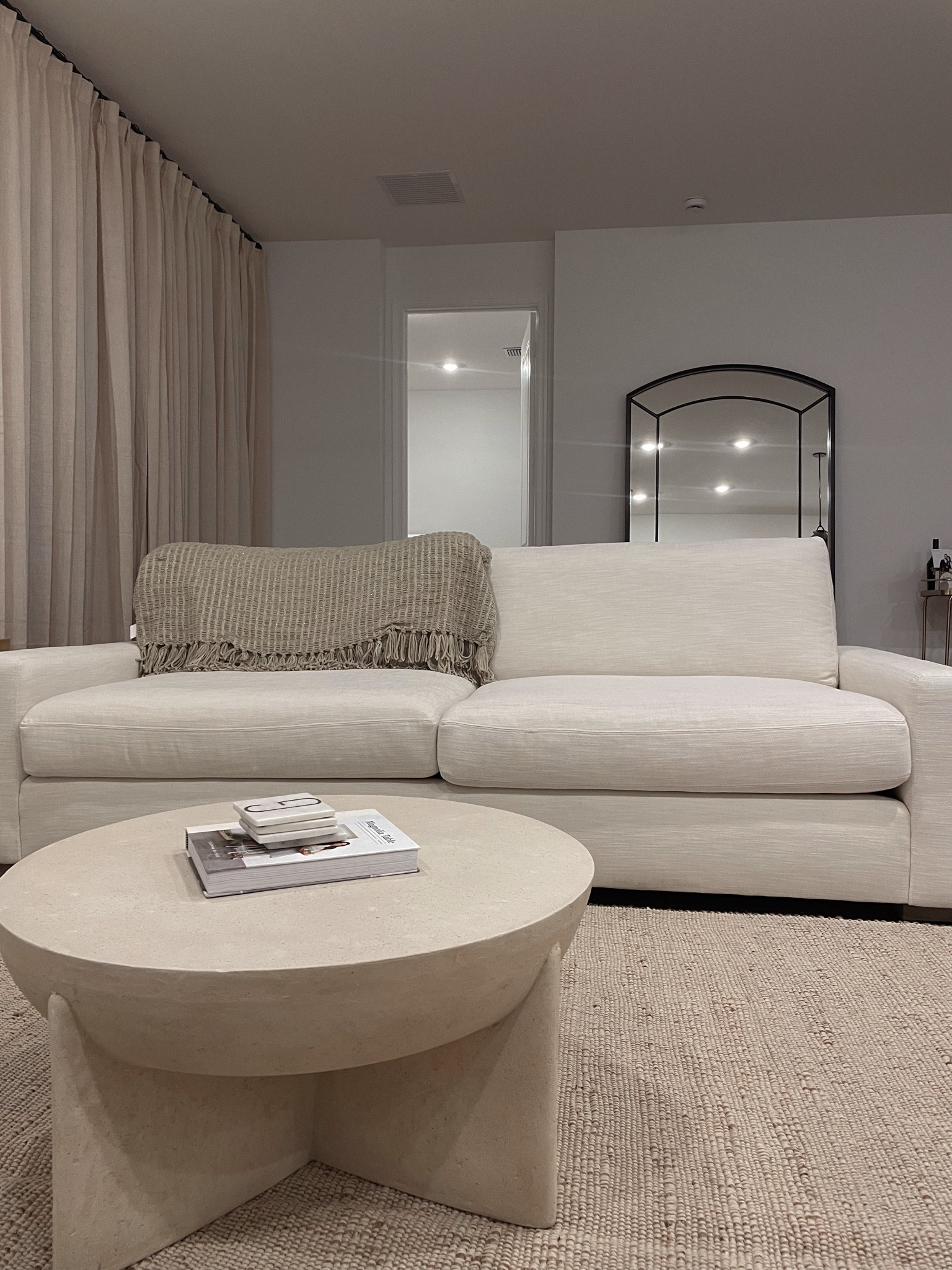 living room favorites✨

#LTKHome #LTKStyleTip