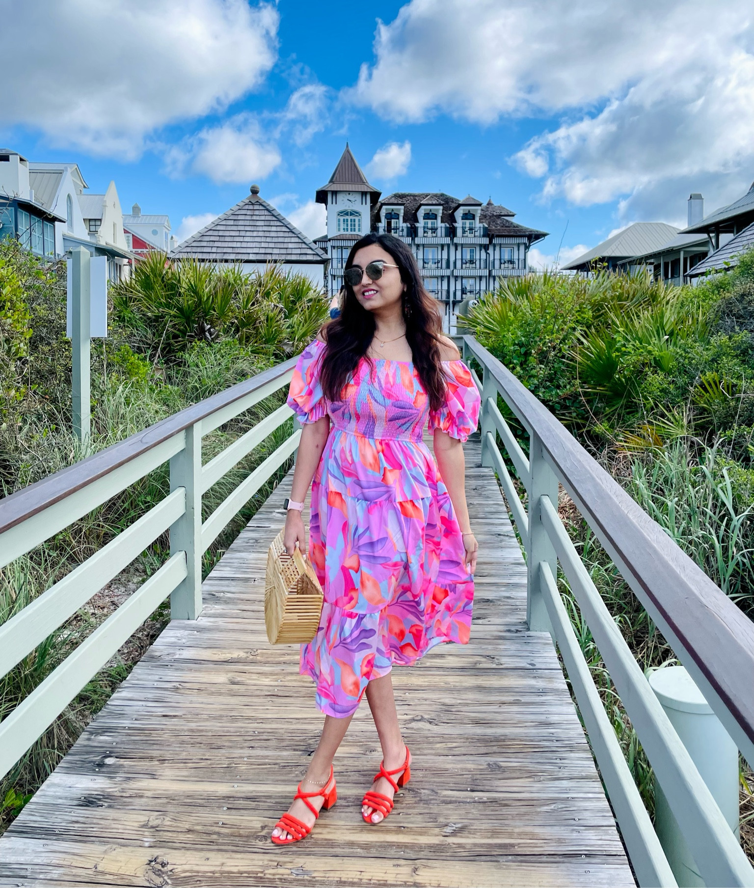 Floral vacay feels!

Midi dress, floral dress, pink floral, bamboo bag, strap heels, block heels, floral fashion, chic dress, casual dress, puff sleeve dress

#LTKunder100 #LTKtravel #LTKSeasonal