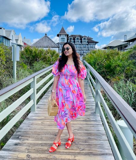 Floral vacay feels!

Midi dress, floral dress, pink floral, bamboo bag, strap heels, block heels, floral fashion, chic dress, casual dress, puff sleeve dress

#LTKunder100 #LTKtravel #LTKSeasonal