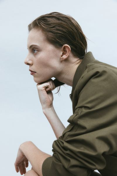 Shoulder-pad Bomber Jacket - Long sleeve - Crop - Dark khaki green - Ladies | H&M US | H&M (US + CA)