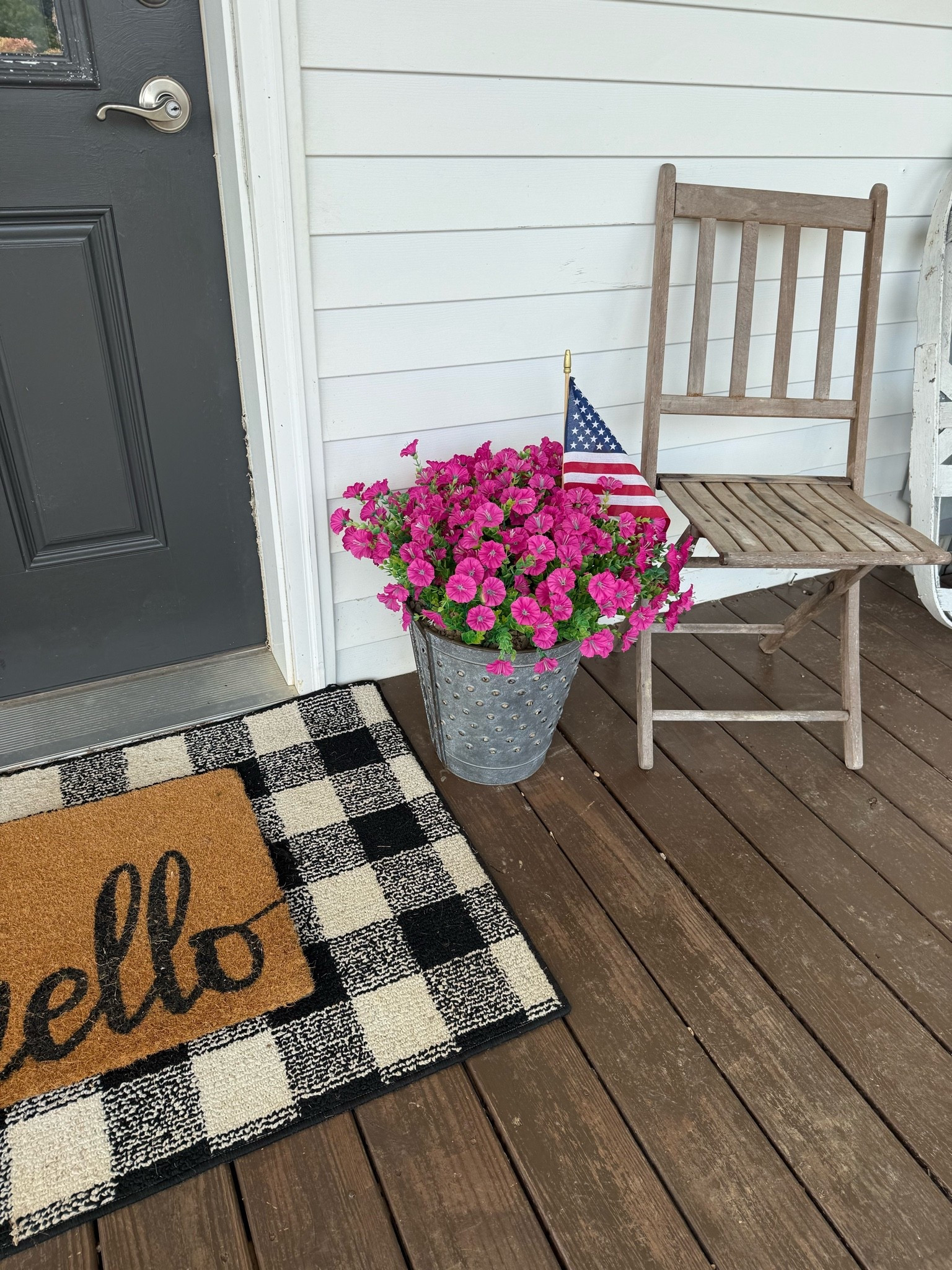 I will never have real flowers again on my porch. I got these back in spring and they are perfect! These look realistic, and have held their color and shape! 

Amazon finds// Amazon home //

#LTKHome #LTKOver40