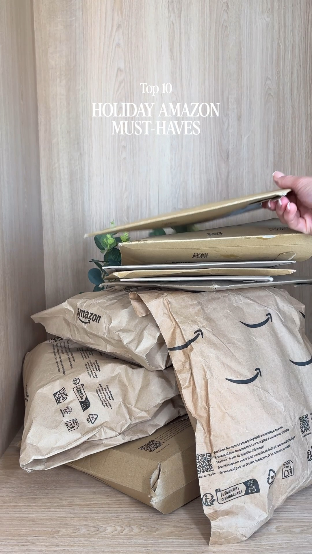 10 HOLIDAY MUST HAVES 🌺🌊☀️ 

Travel Amazon packing finds toiletry bags  suitcase storage home jewellery sunglasses bags affordable 

#LTKsale #LTKuk #LTKtravel