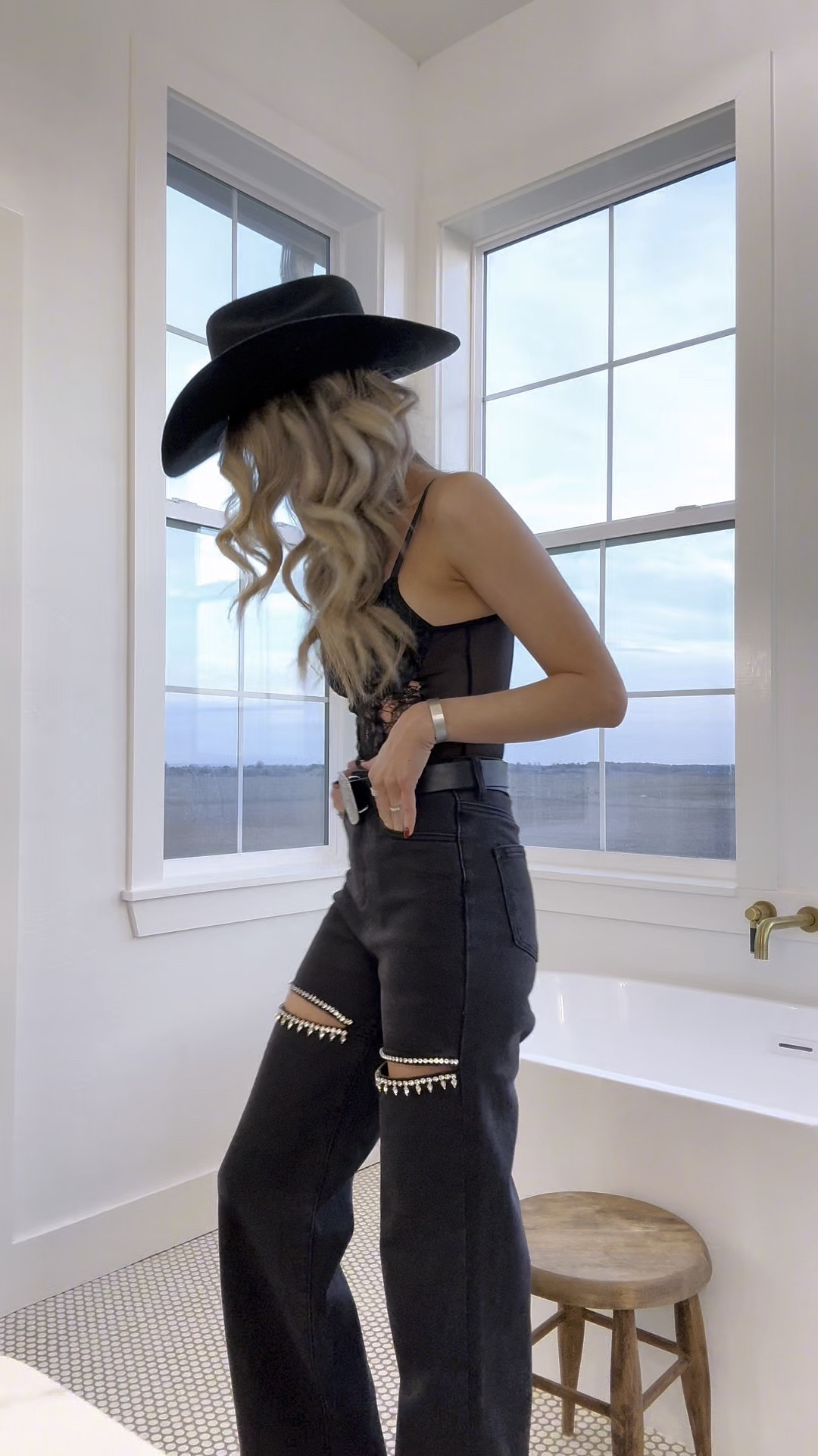 Concert outfit ideas (country edition)


#LTKFindsUnder50 #LTKStyleTip #LTKFindsUnder100