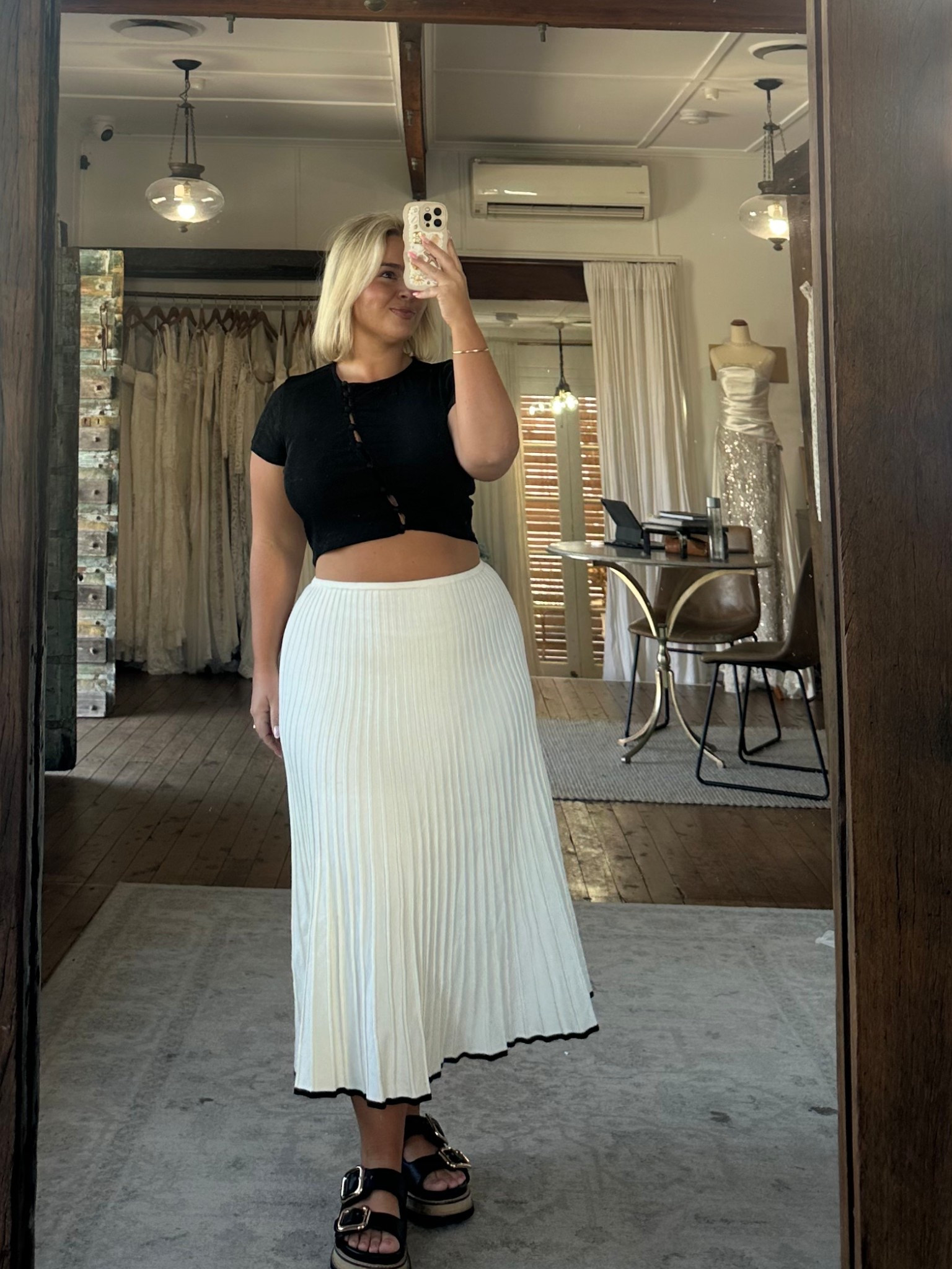 A monochrome moment! 

#LTKplussize #LTKpetite #LTKaustralia