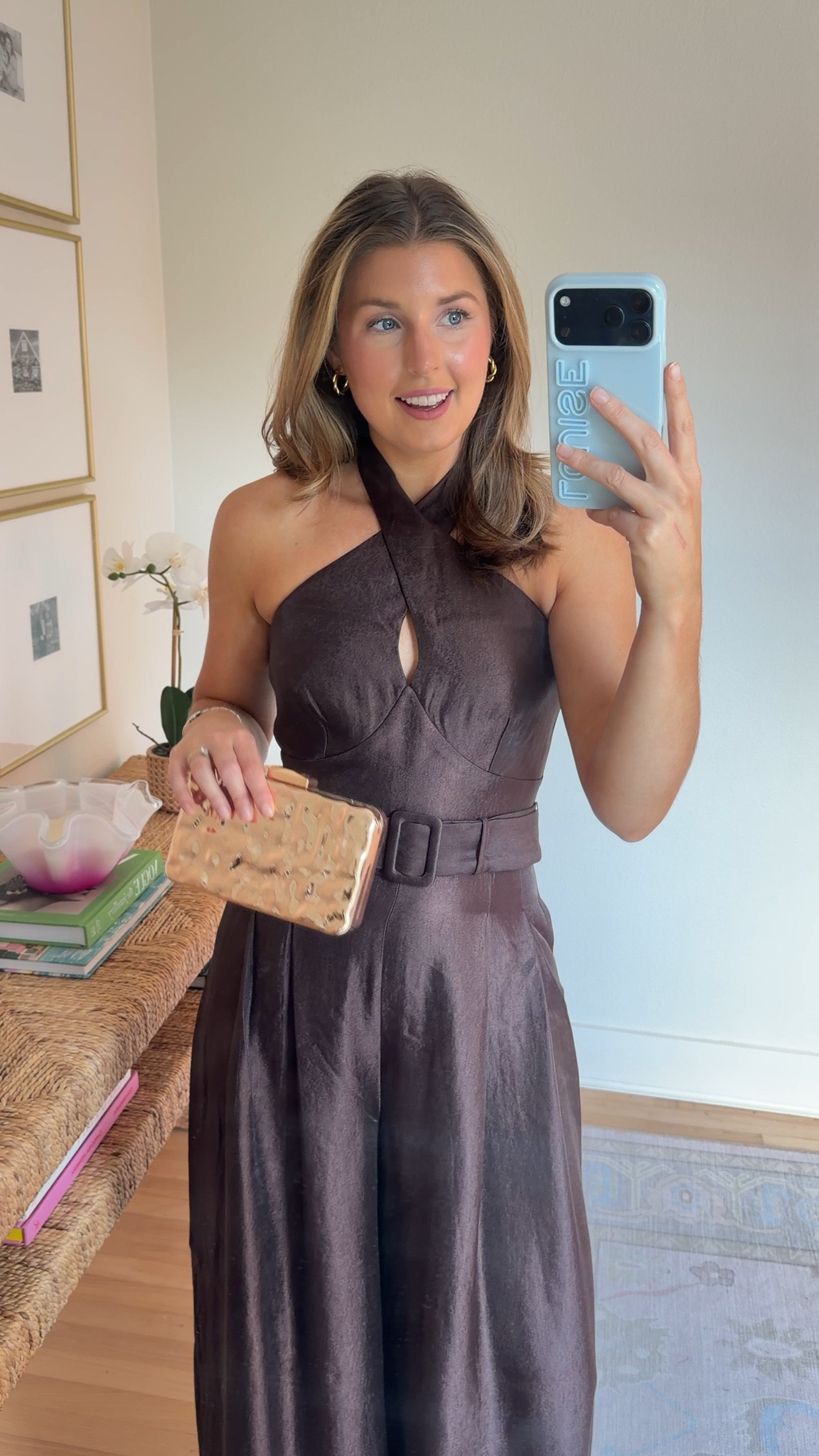 Fabulous brown jumpsuit for a cocktail moment! Wearing a 2/reg