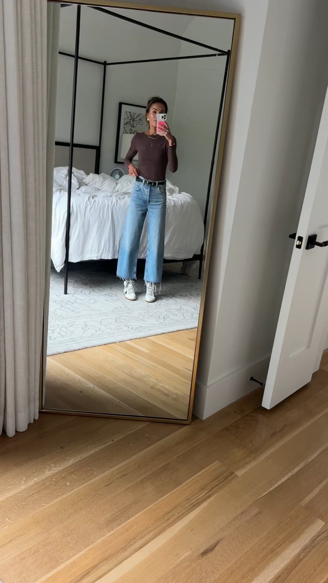 crop wide leg jeans + leather belt on sale! ✨

#LTKSaleAlert