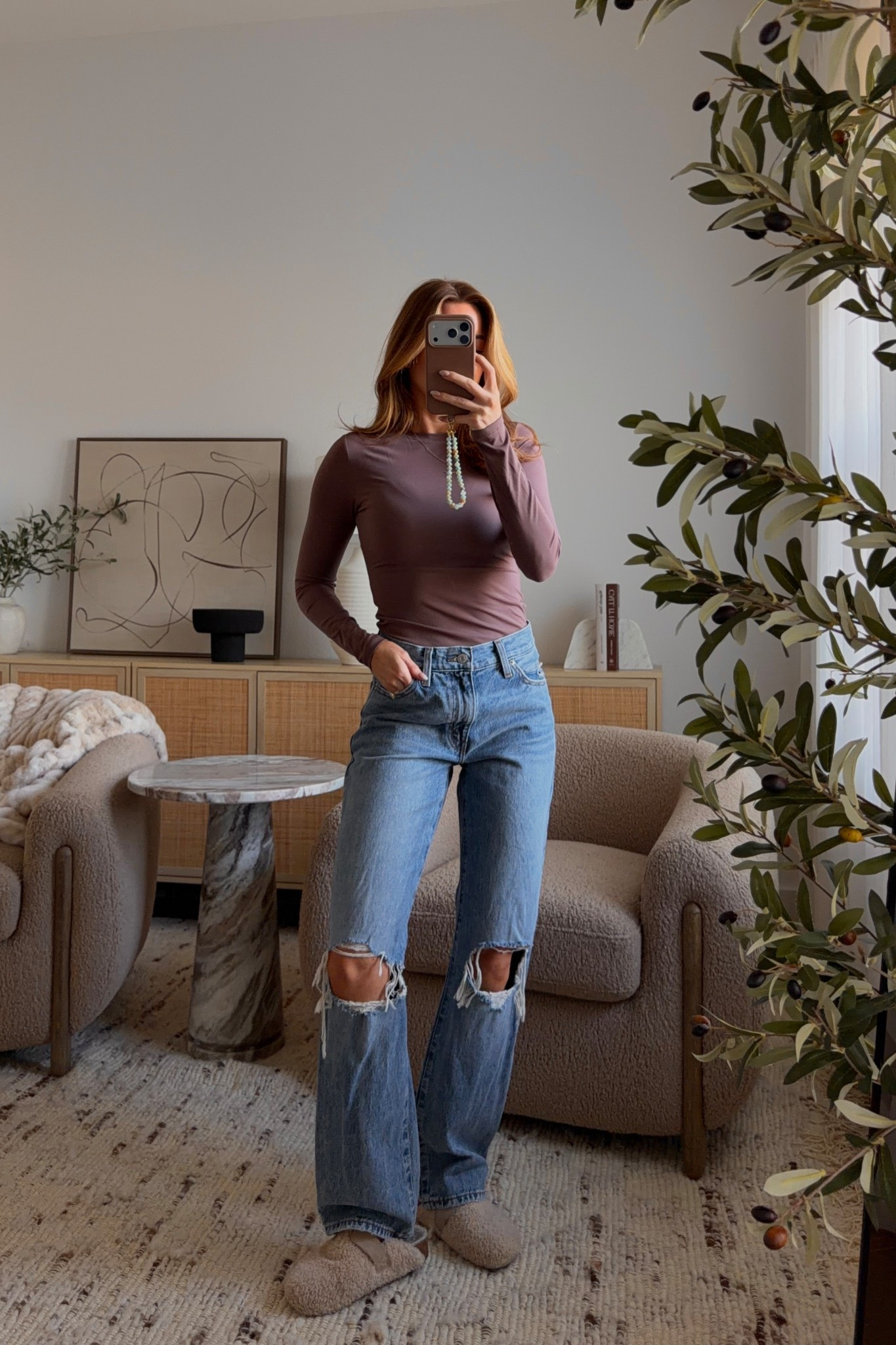 top: xs // jeans: sized up to 26 for a loose fit